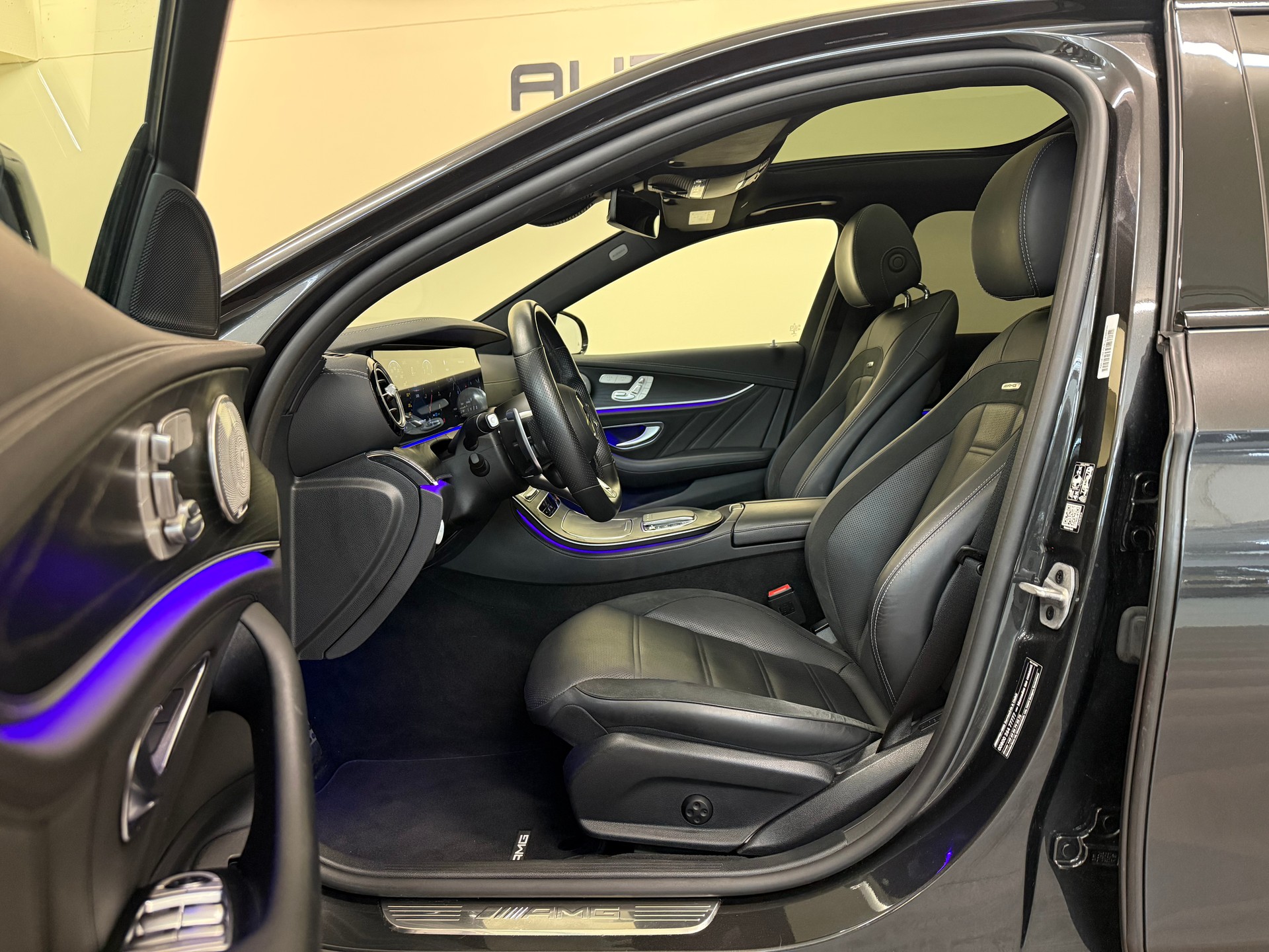 MERCEDES-BENZ AMG E 53 4Matic+ Speedshift 9G-TCT-image-11