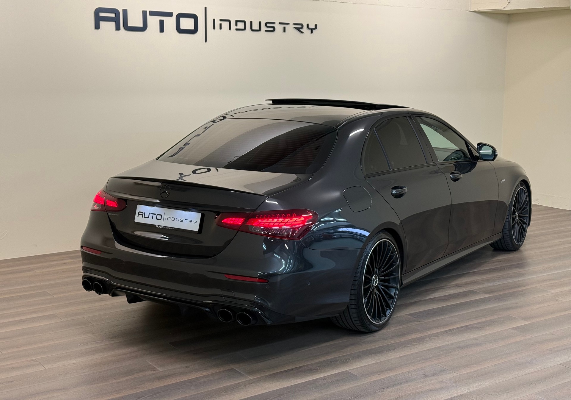 MERCEDES-BENZ AMG E 53 4Matic+ Speedshift 9G-TCT-image-2