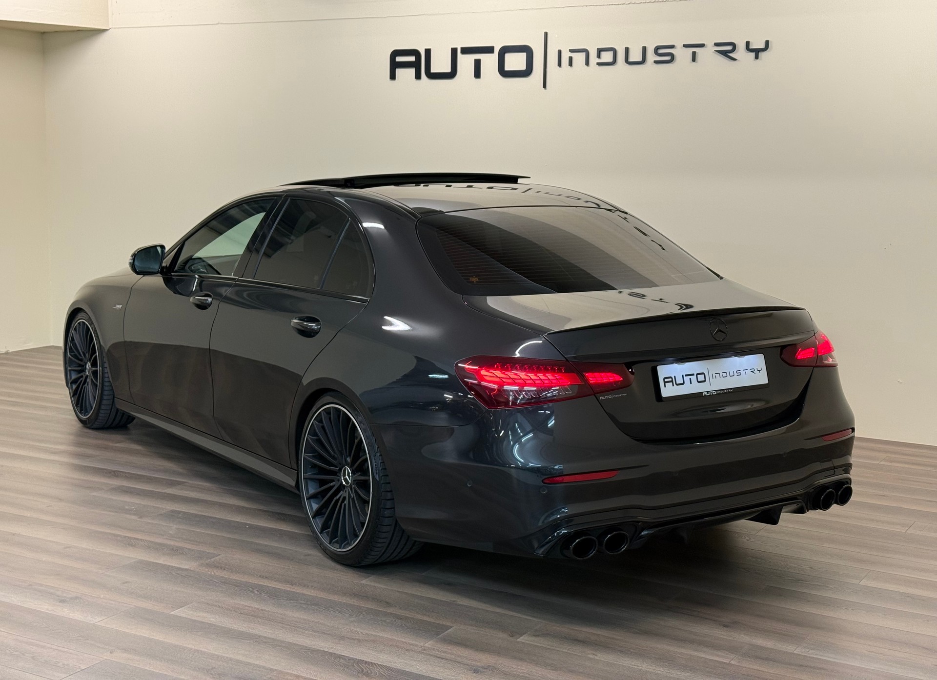MERCEDES-BENZ AMG E 53 4Matic+ Speedshift 9G-TCT-image-9
