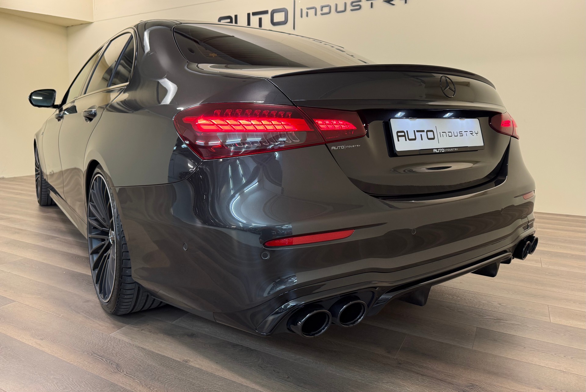 MERCEDES-BENZ AMG E 53 4Matic+ Speedshift 9G-TCT-image-10