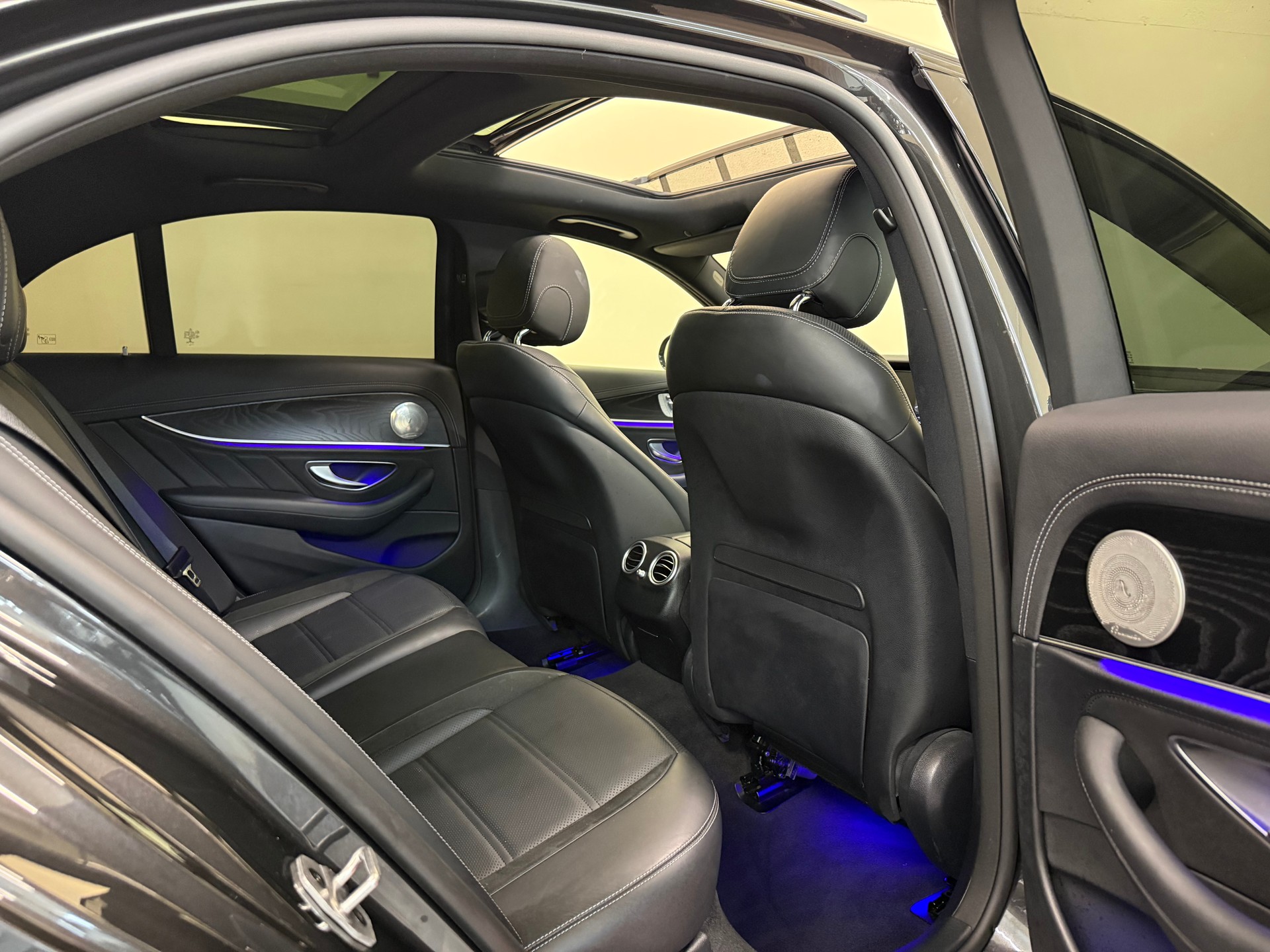 MERCEDES-BENZ AMG E 53 4Matic+ Speedshift 9G-TCT-image-30