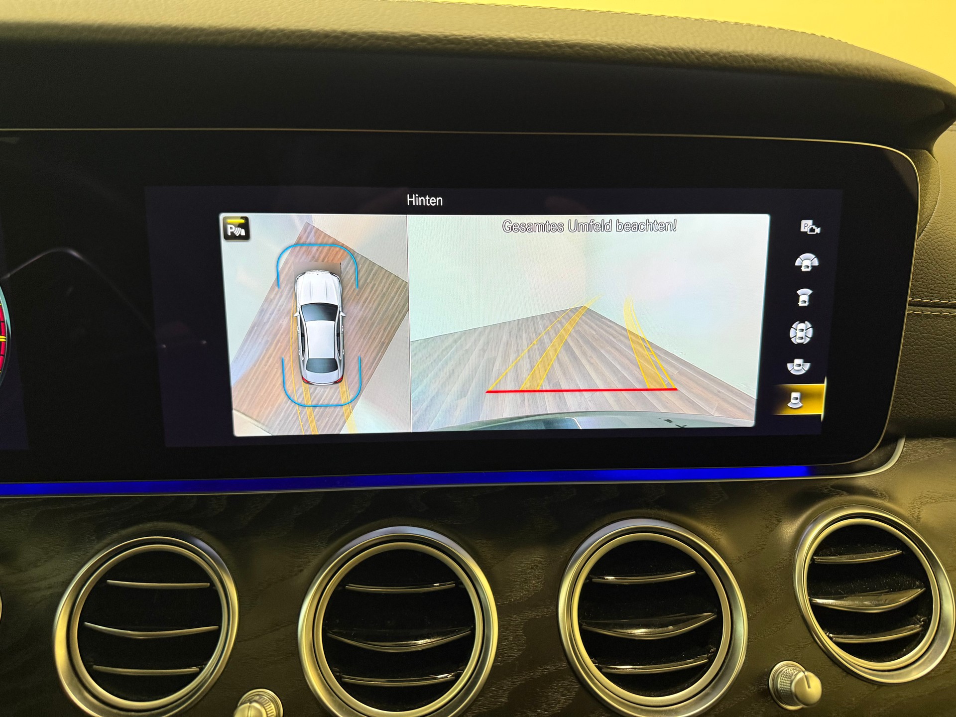 MERCEDES-BENZ AMG E 53 4Matic+ Speedshift 9G-TCT-image-21