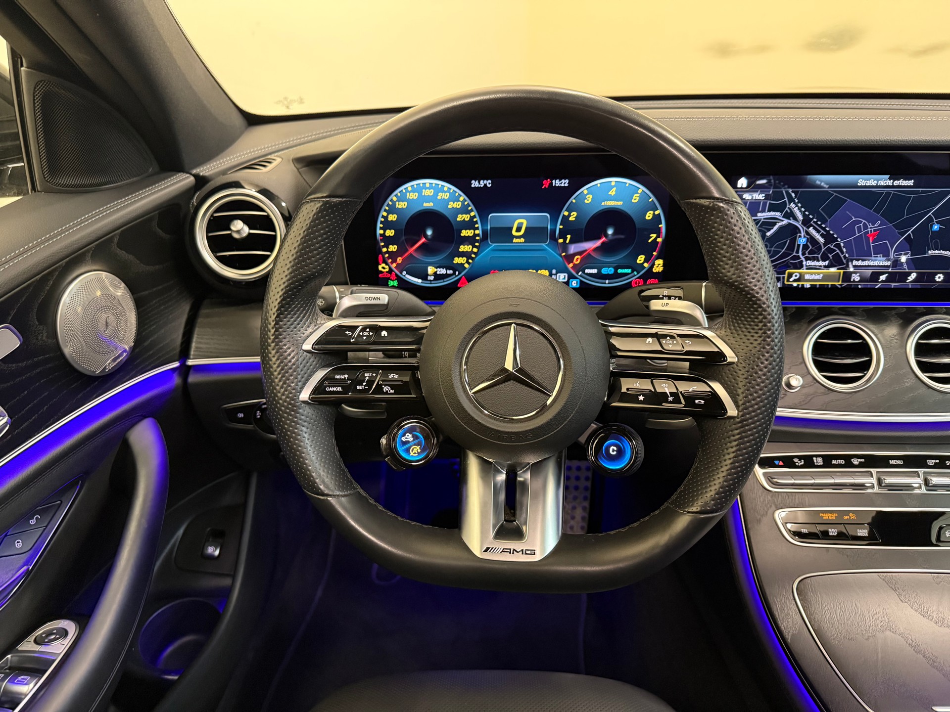 MERCEDES-BENZ AMG E 53 4Matic+ Speedshift 9G-TCT-image-16