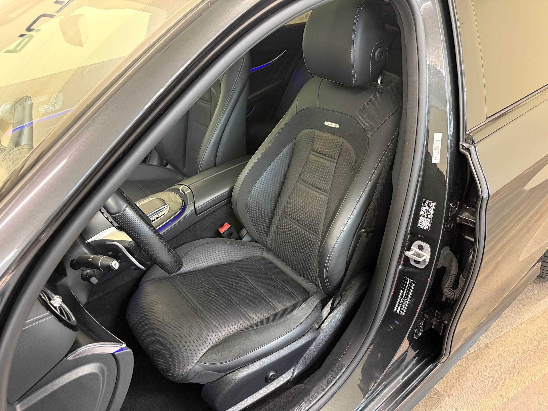 MERCEDES-BENZ AMG E 53 4Matic+ Speedshift 9G-TCT-image-13