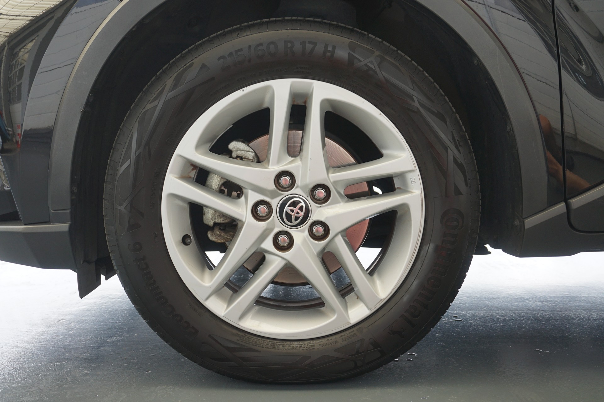 TOYOTA C-HR 1.2 Comfort 4WD-image-11