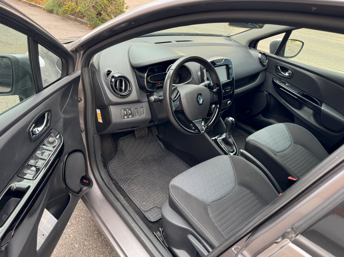 RENAULT Clio Grandtour 1.2 16V T Swiss Edition EDC-image-6