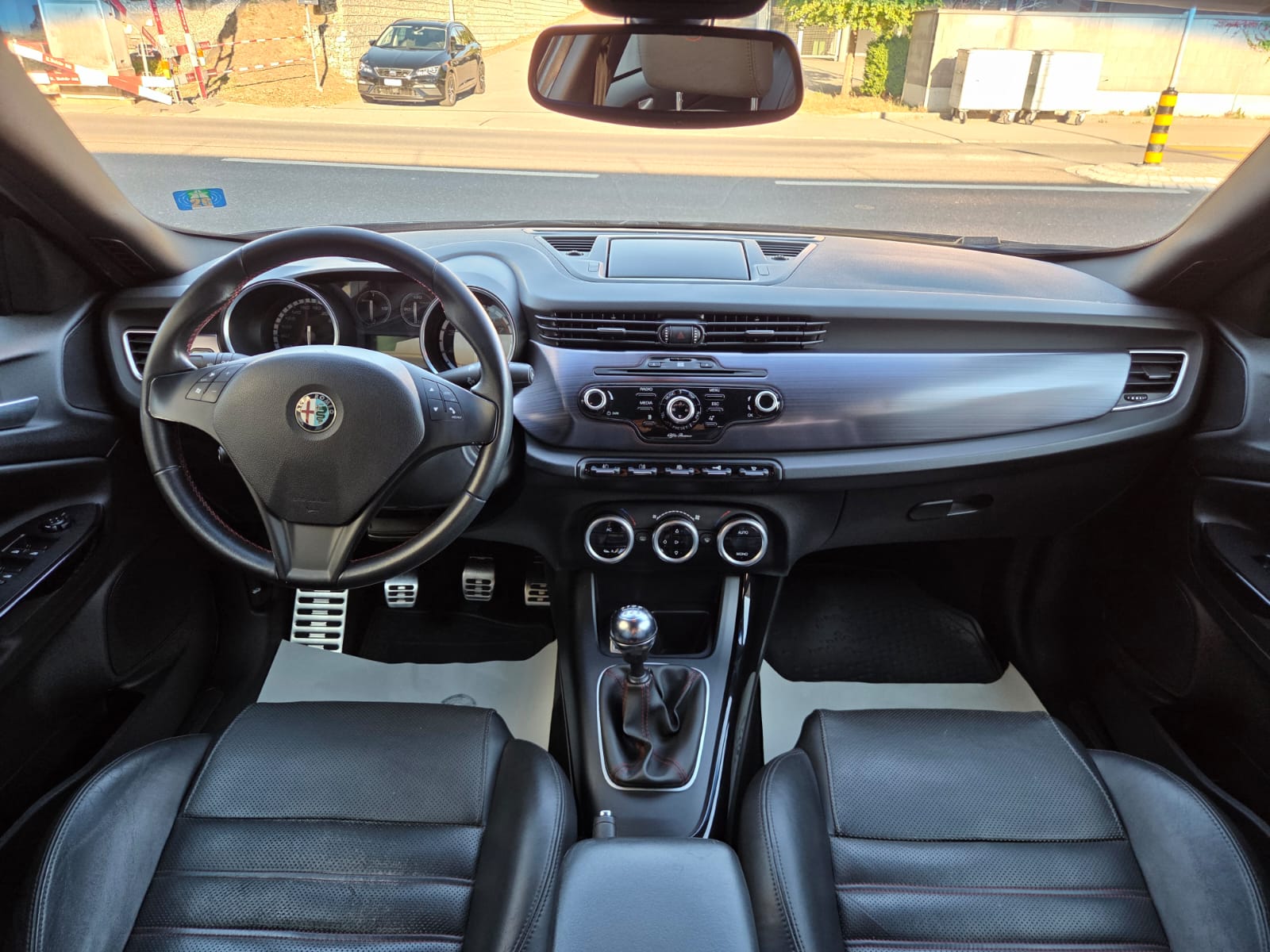 ALFA ROMEO Giulietta 1.4 MultiAir Distinctive-image-11