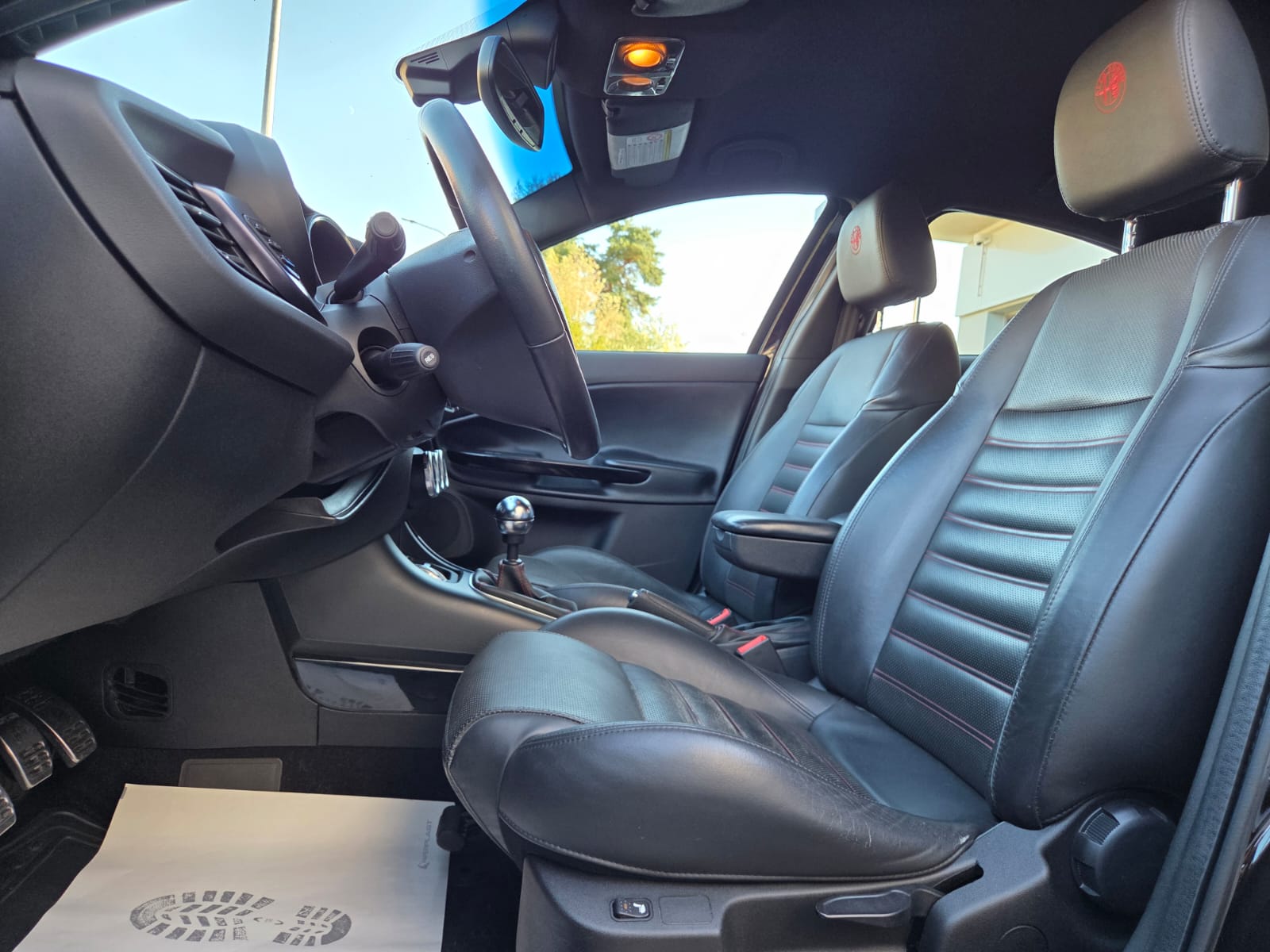 ALFA ROMEO Giulietta 1.4 MultiAir Distinctive-image-9