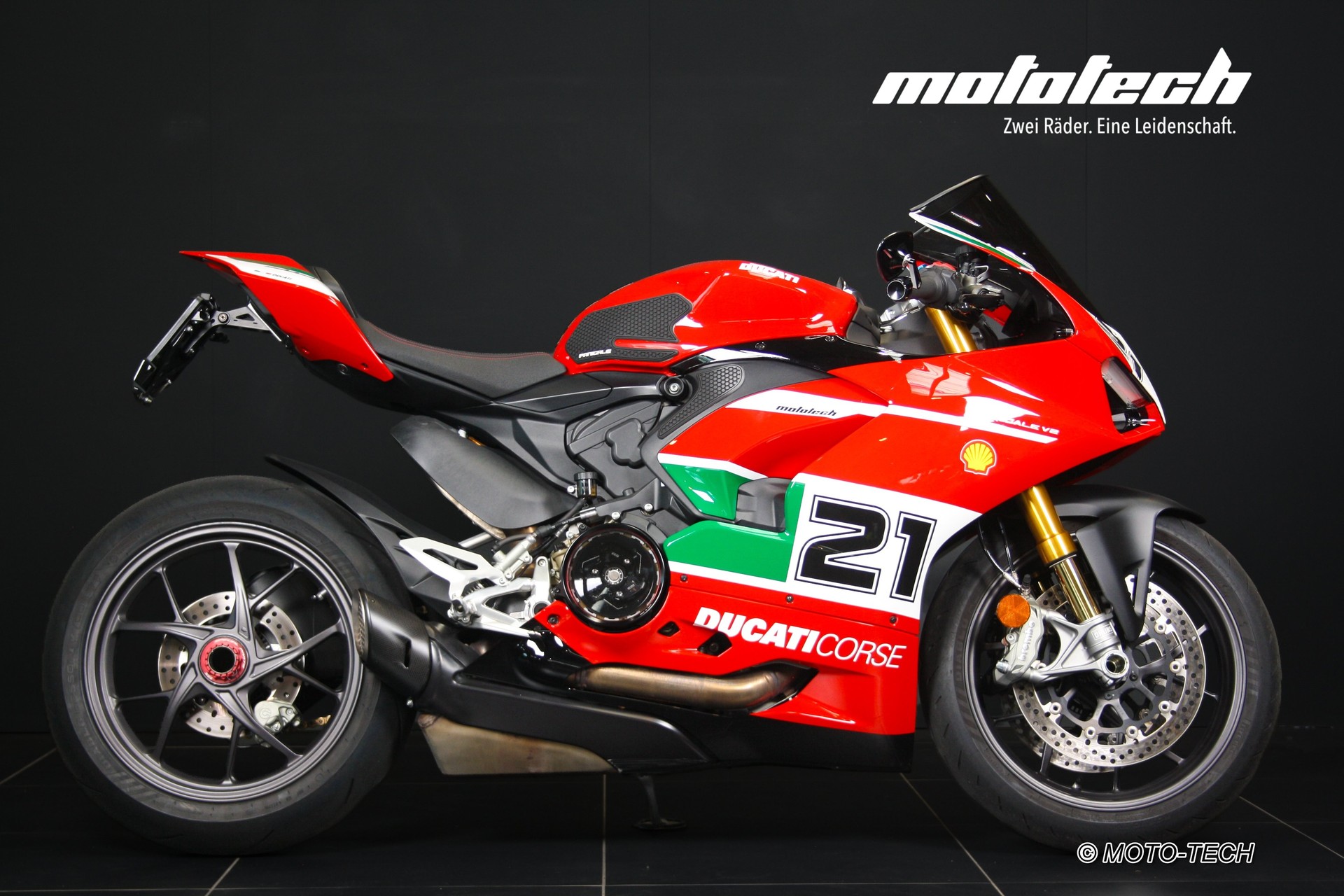DUCATI Panigale V2 Bayliss 1st Champion 20th Anniversary-showroom-element-1