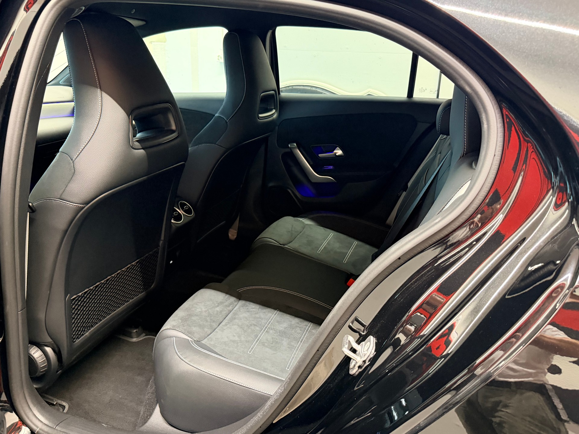 MERCEDES-BENZ A 200 AMG 7G-DCT-image-14