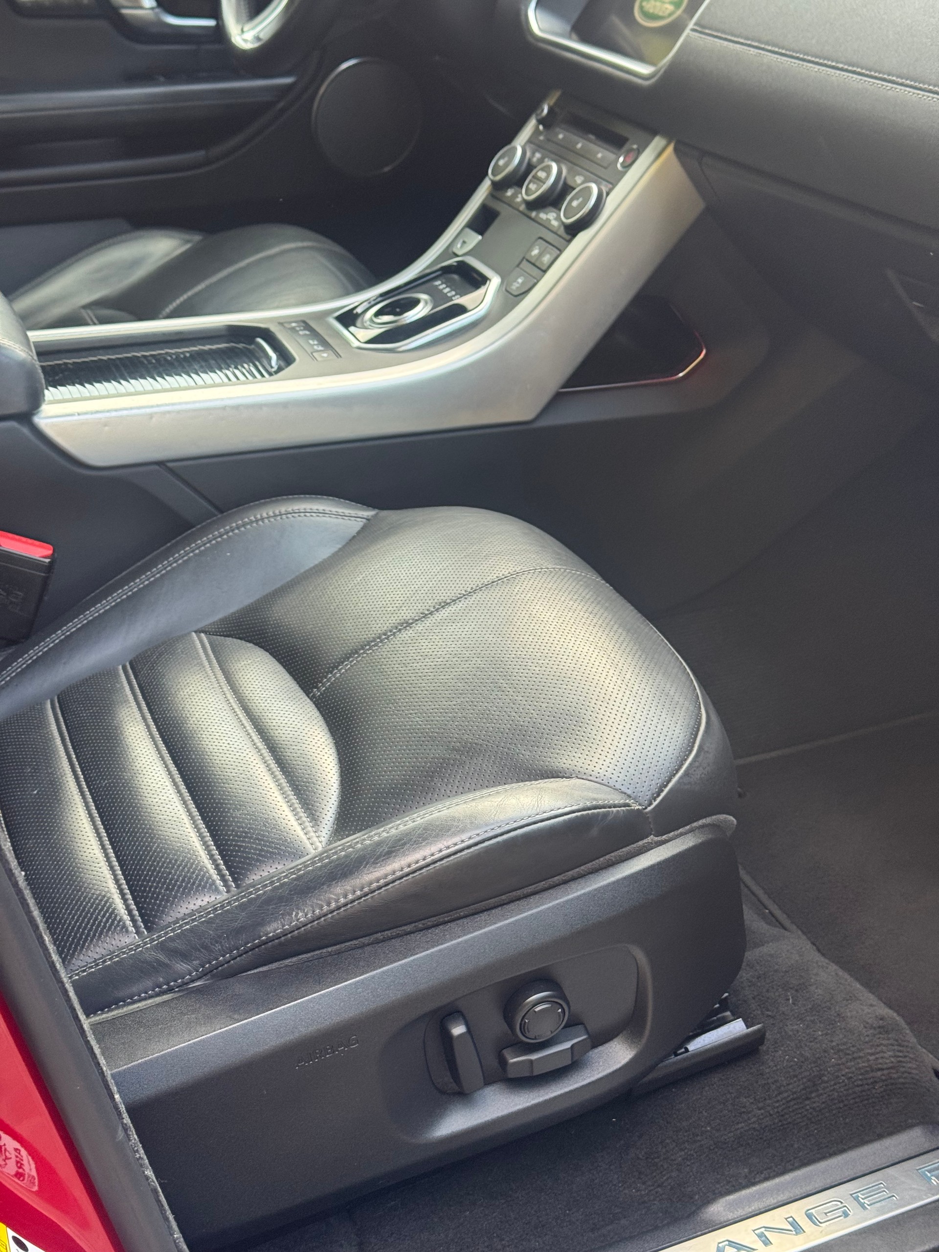 LAND ROVER Range Rover Evoque 2.0 TD4 HSE Dynamic AT9-image-5