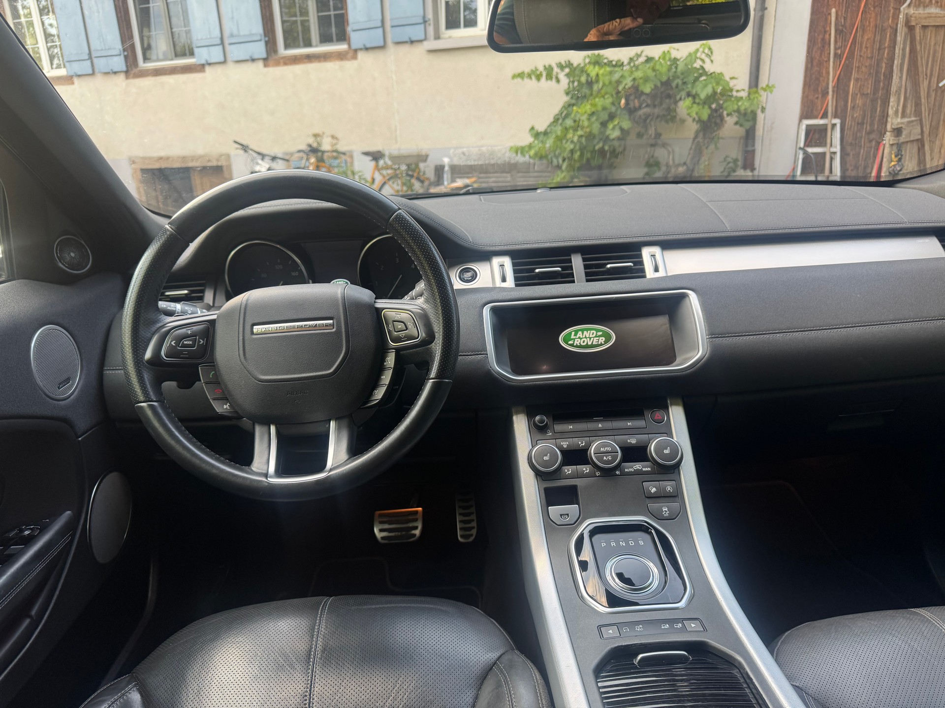 LAND ROVER Range Rover Evoque 2.0 TD4 HSE Dynamic AT9-image-7