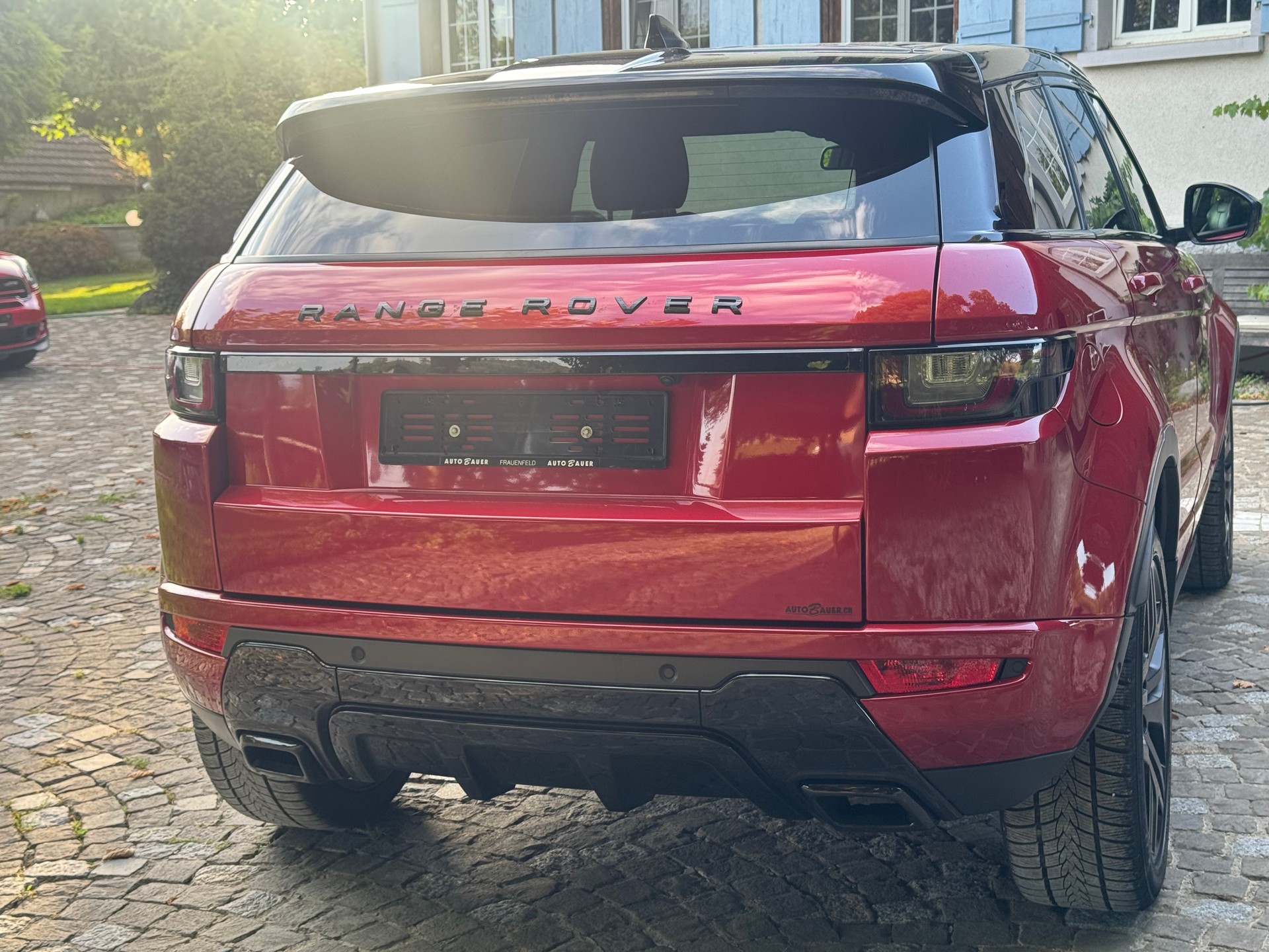 LAND ROVER Range Rover Evoque 2.0 TD4 HSE Dynamic AT9-image-3