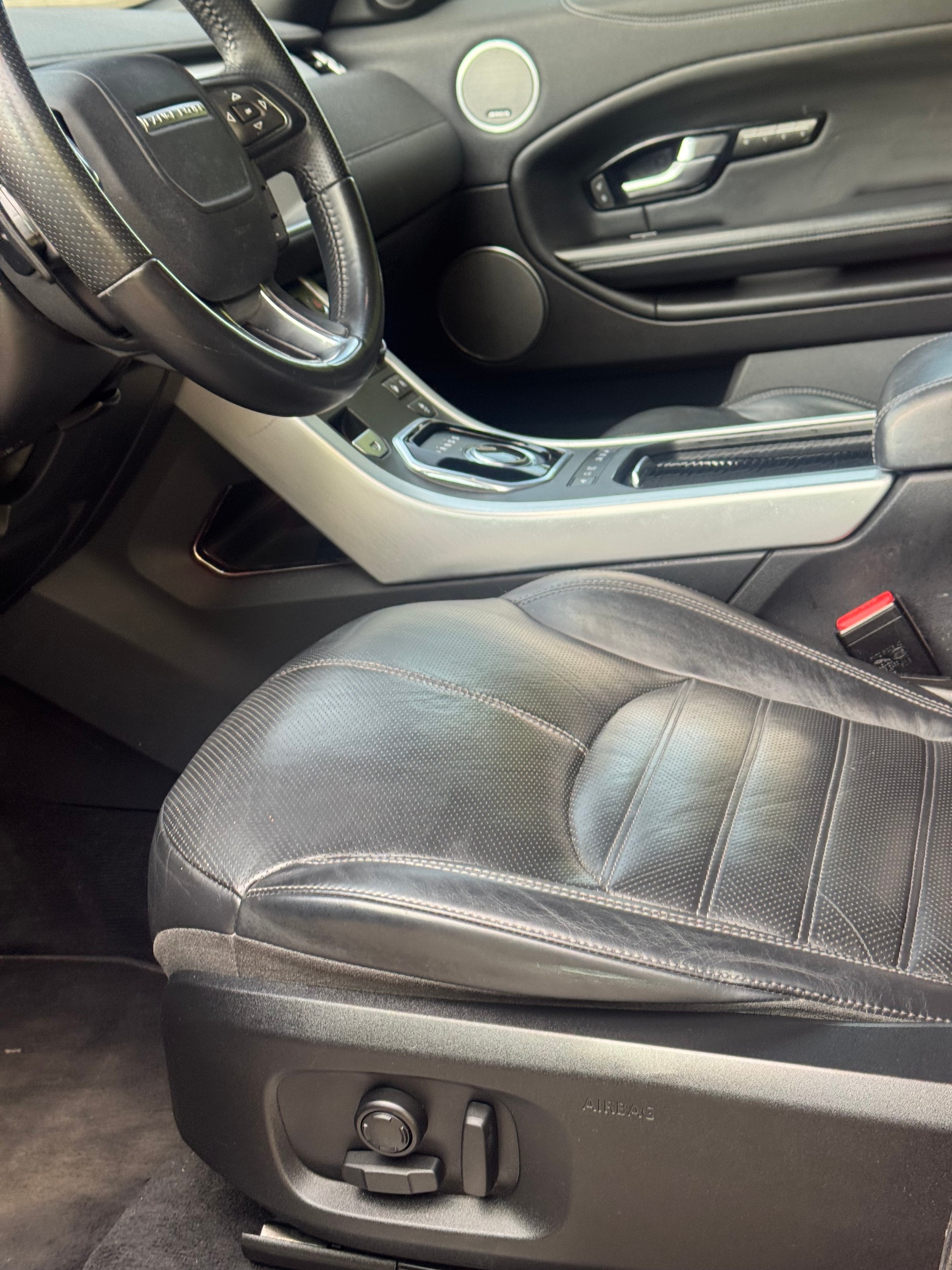LAND ROVER Range Rover Evoque 2.0 TD4 HSE Dynamic AT9-image-6
