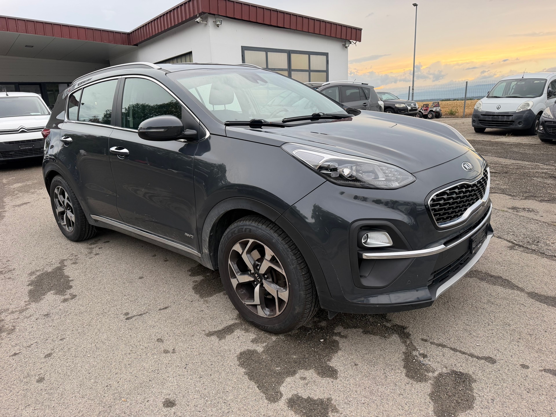 KIA Sportage 1.6CRDi Mild Hybrid Black Edition 4WD DCT-image-0