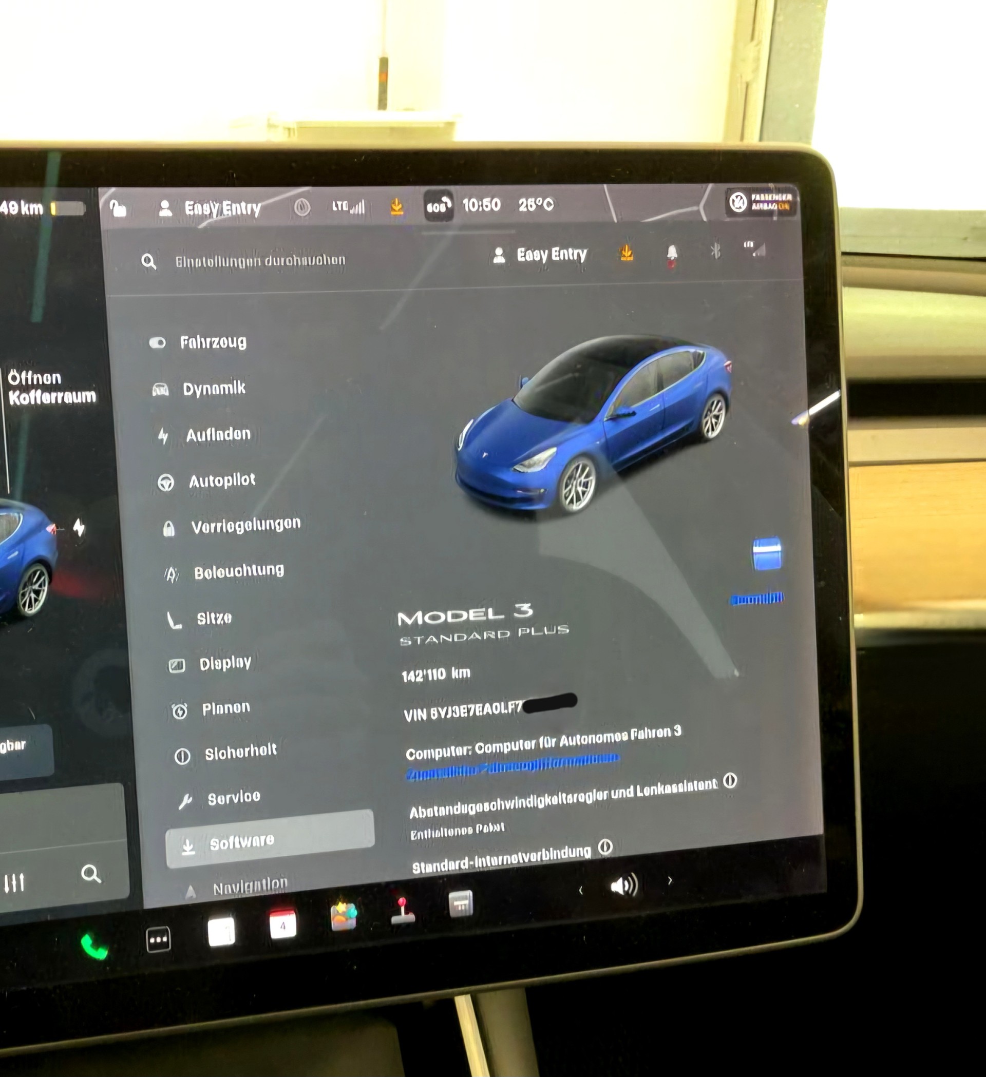 TESLA Model 3-image-1