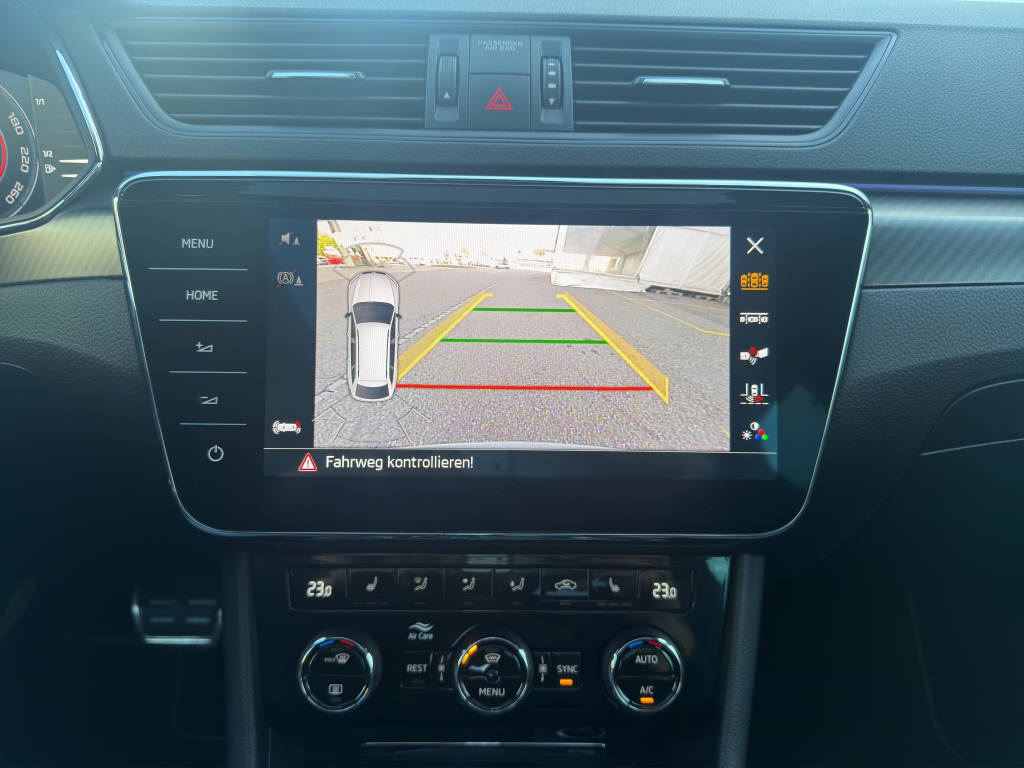 SKODA Superb Combi 2.0 TDI 190 SportLine 4x4 DSG-image-18