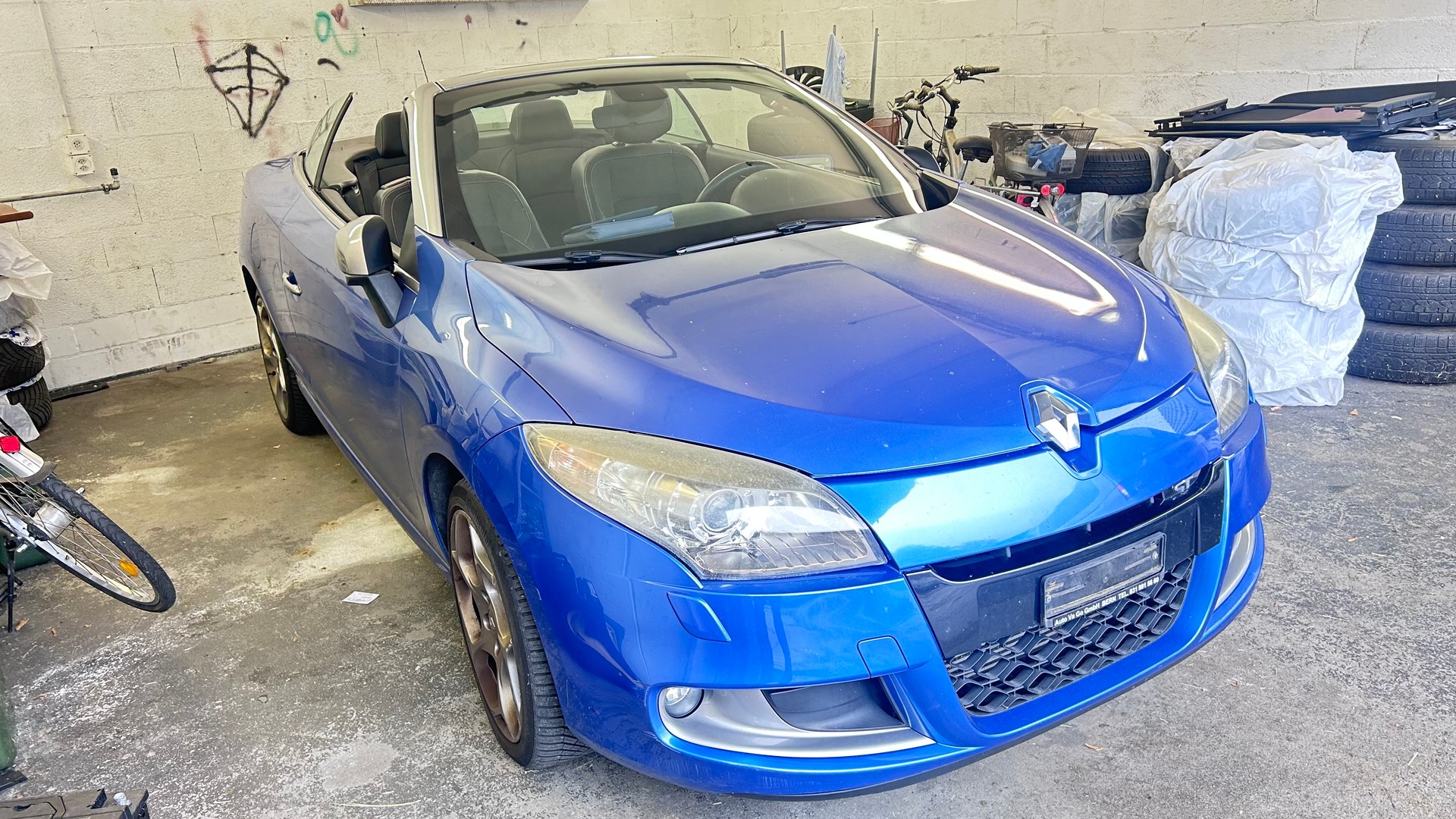 RENAULT Mégane CC 2.0 dCi GT-image-1