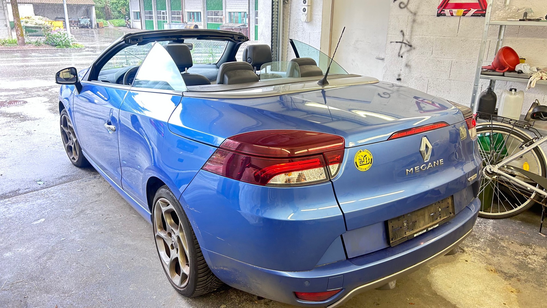 RENAULT Mégane CC 2.0 dCi GT-image-2