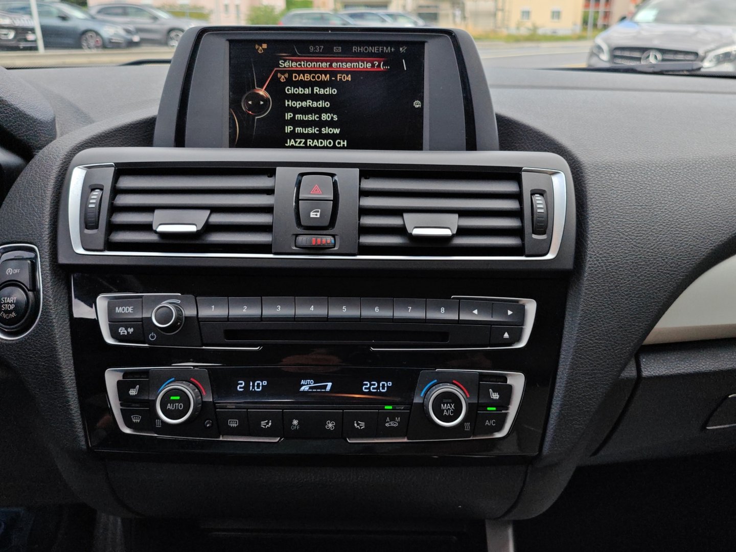 BMW 120i – 177 ch 5 portes – Écran iDrive, DAB, clim auto [Expertisé + Garantie 12 mois]-image-17