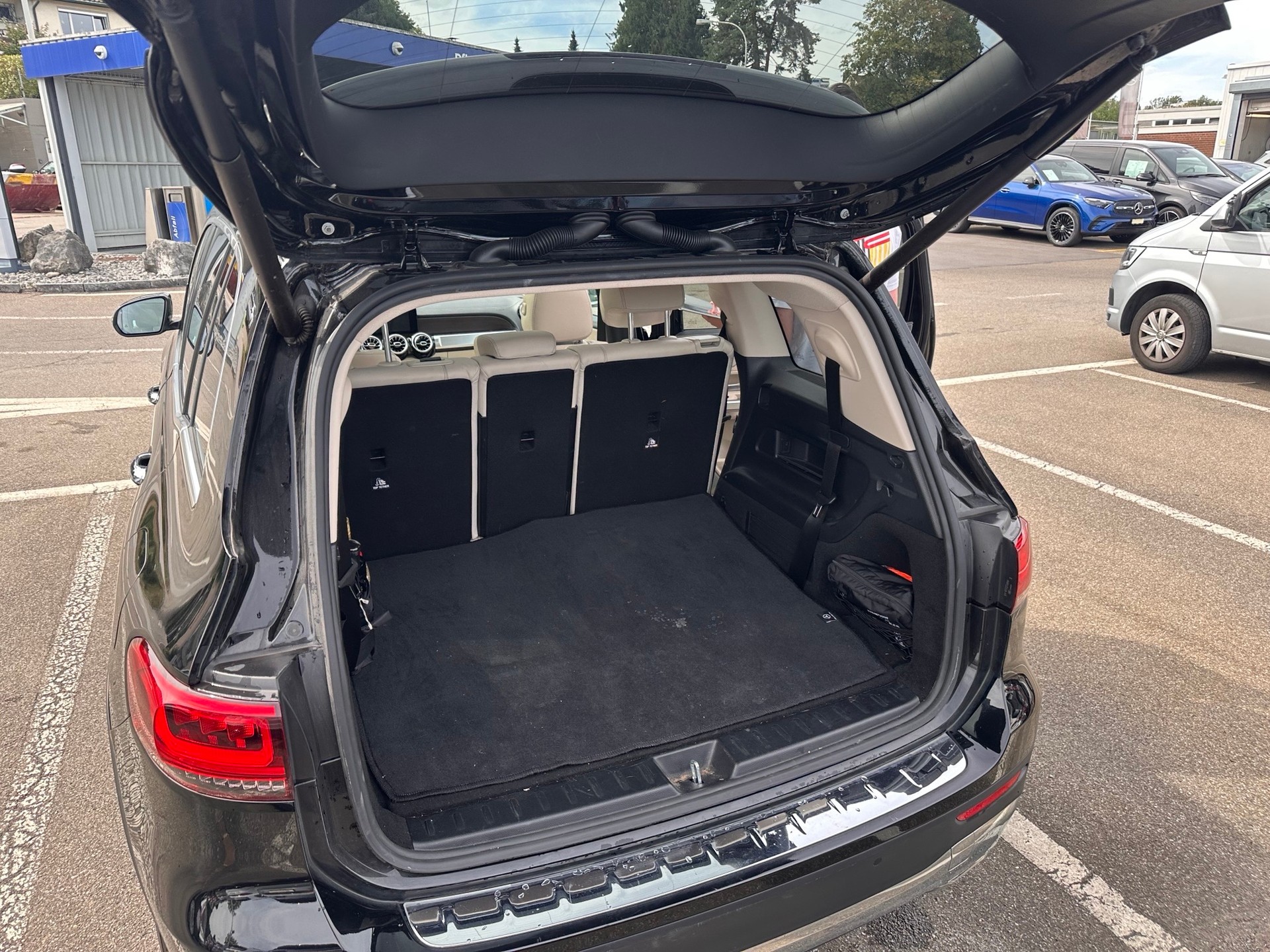 MERCEDES-BENZ GLB 220 d Style 4matic-image-3