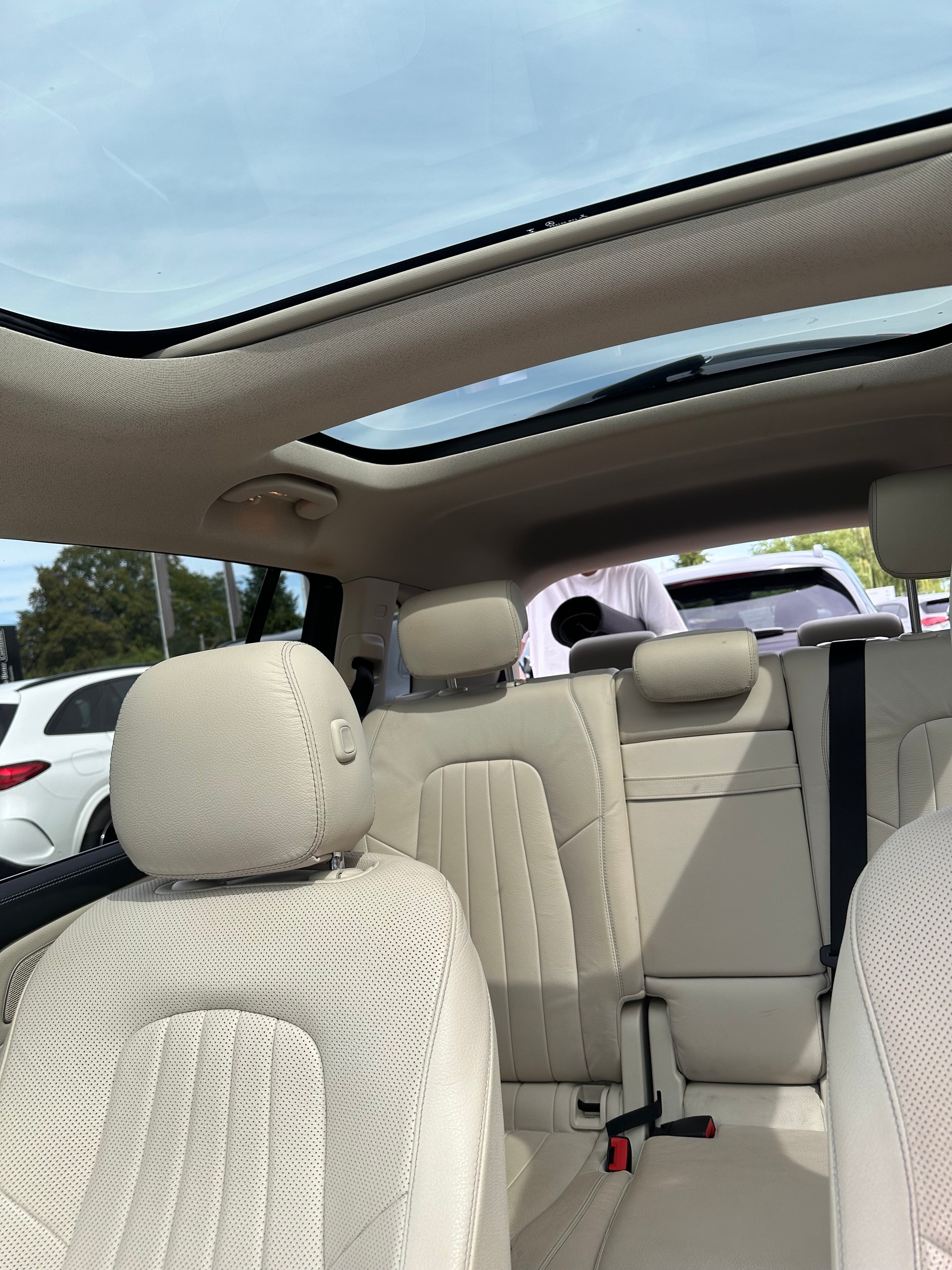 MERCEDES-BENZ GLB 220 d Style 4matic-image-1