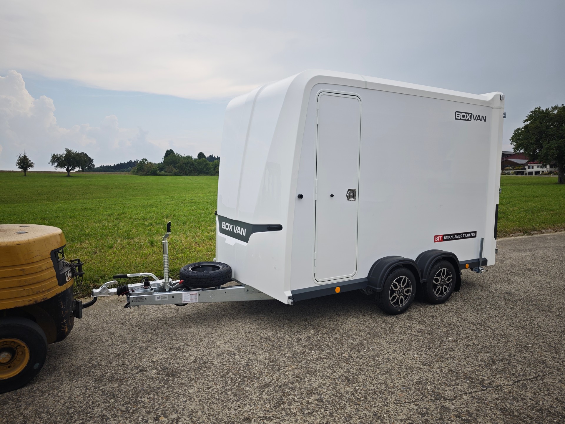 BRIAN JAMES TRAILERS Box-Van 600-3016-27-2-12-W