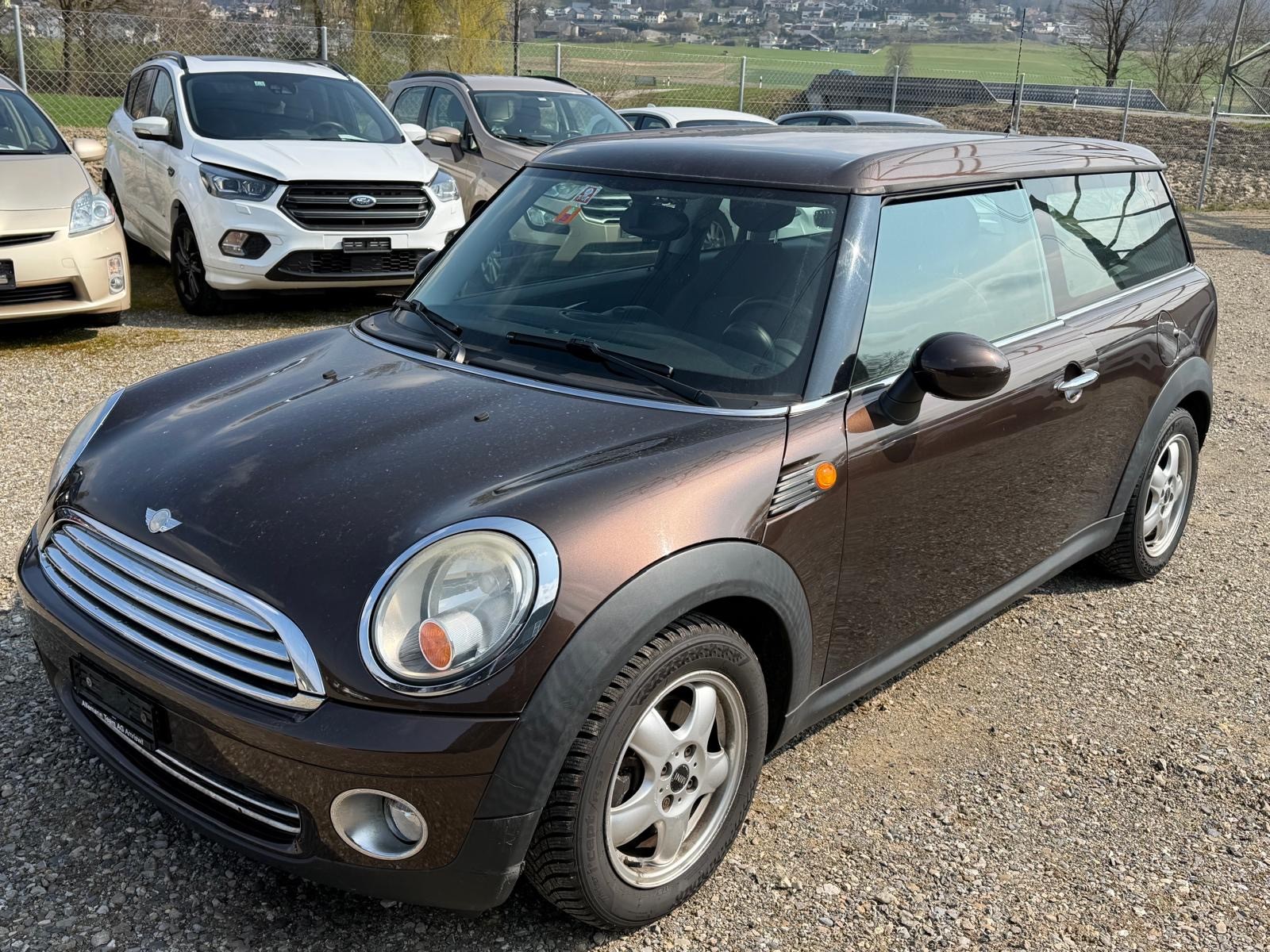 MINI Clubman Cooper-image-2
