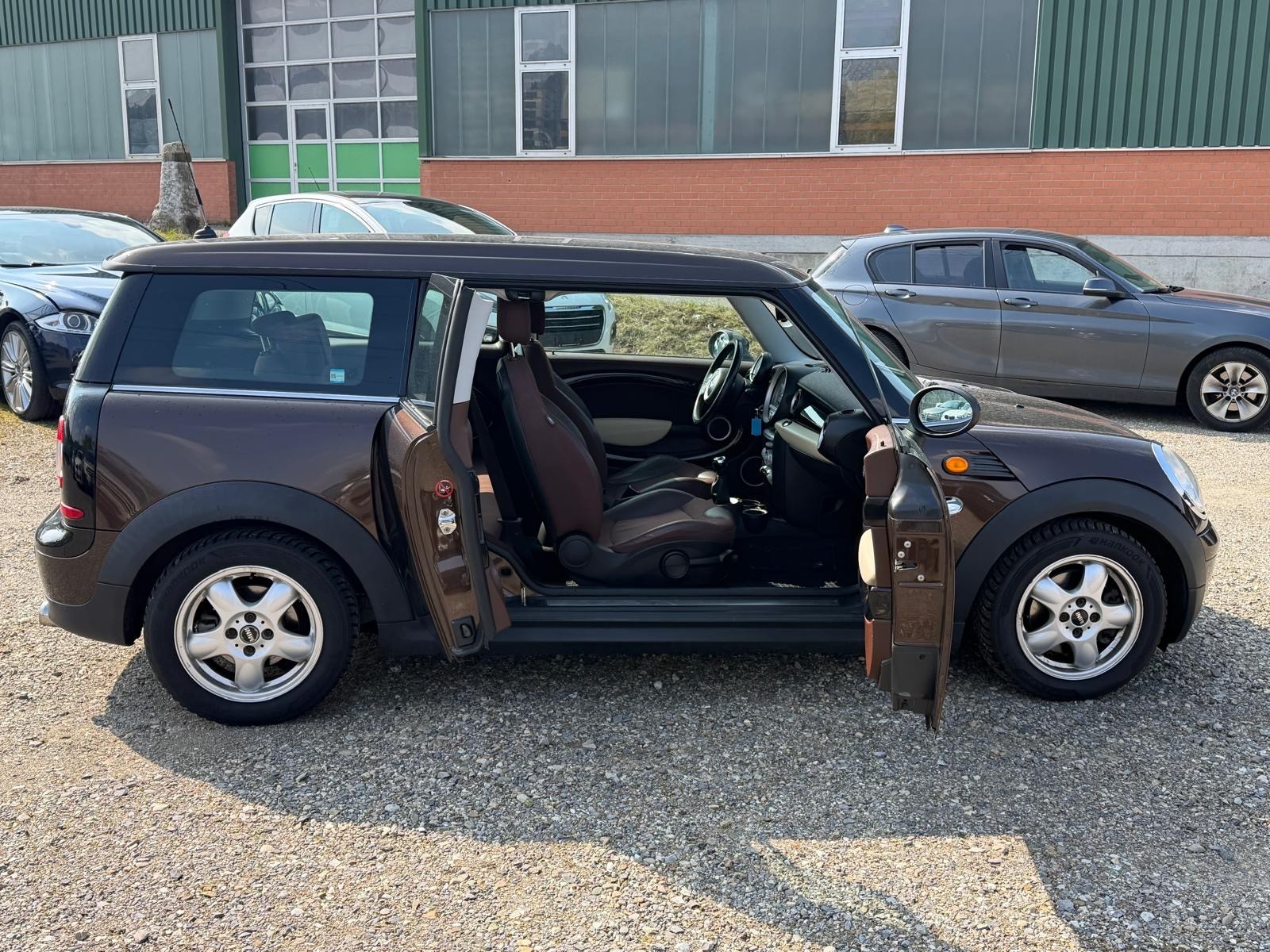 MINI Clubman Cooper-image-8