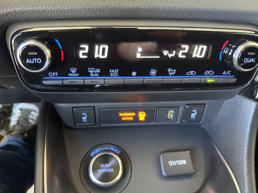 TOYOTA GR Yaris 1.6 Turbo Sport 4x4-image-12