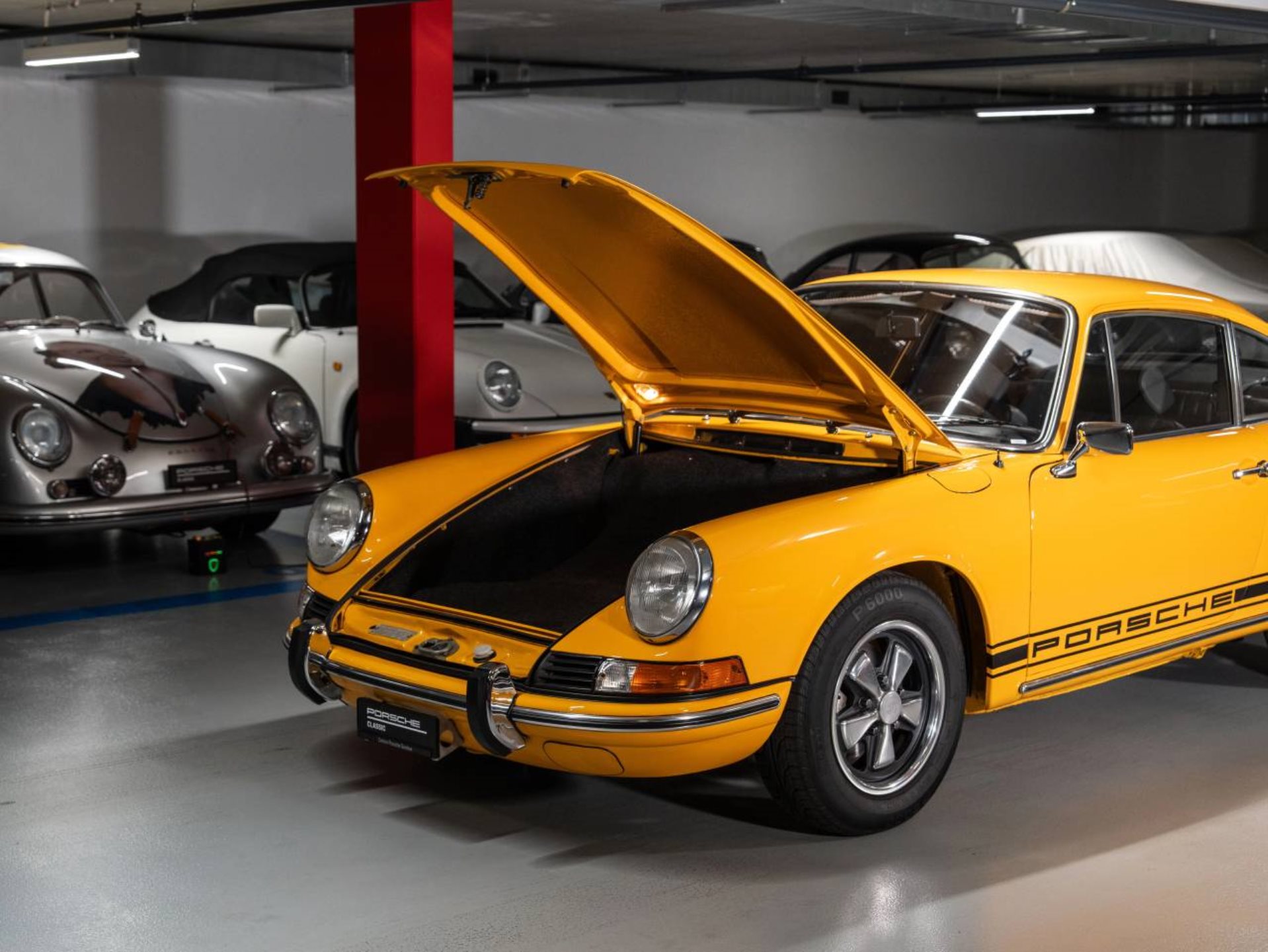 PORSCHE 911 T 2.4 Coupé-image-16