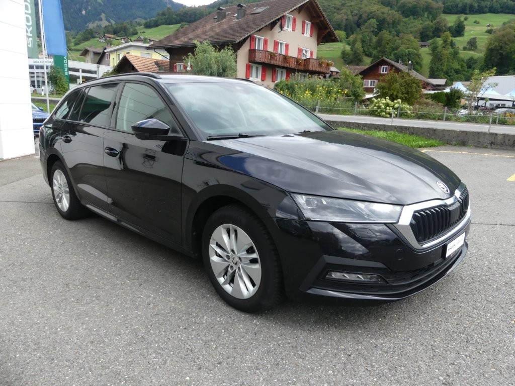SKODA Octavia Combi 2.0 TDI DSG Ambition 4x4-image-4