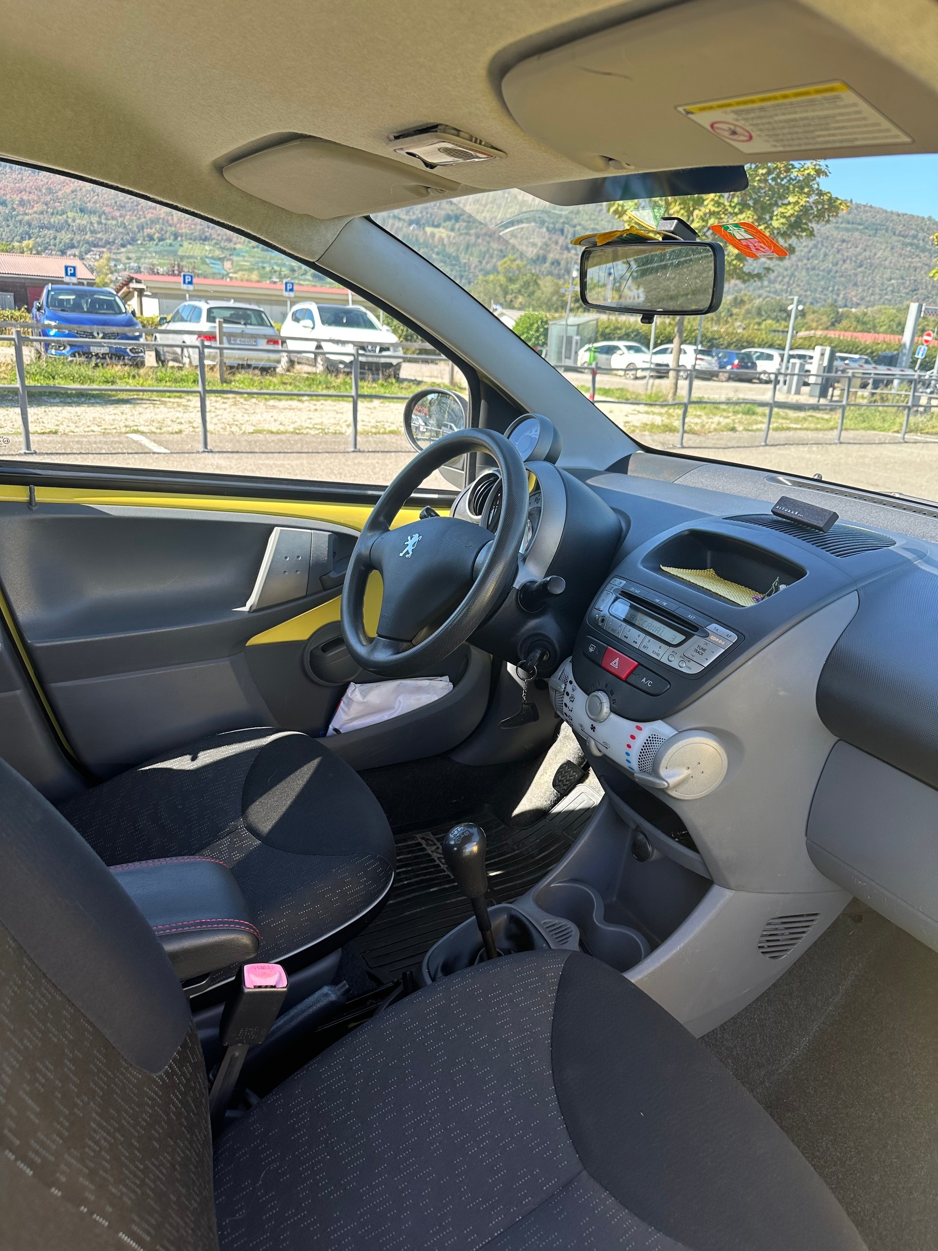 PEUGEOT 107-image-2