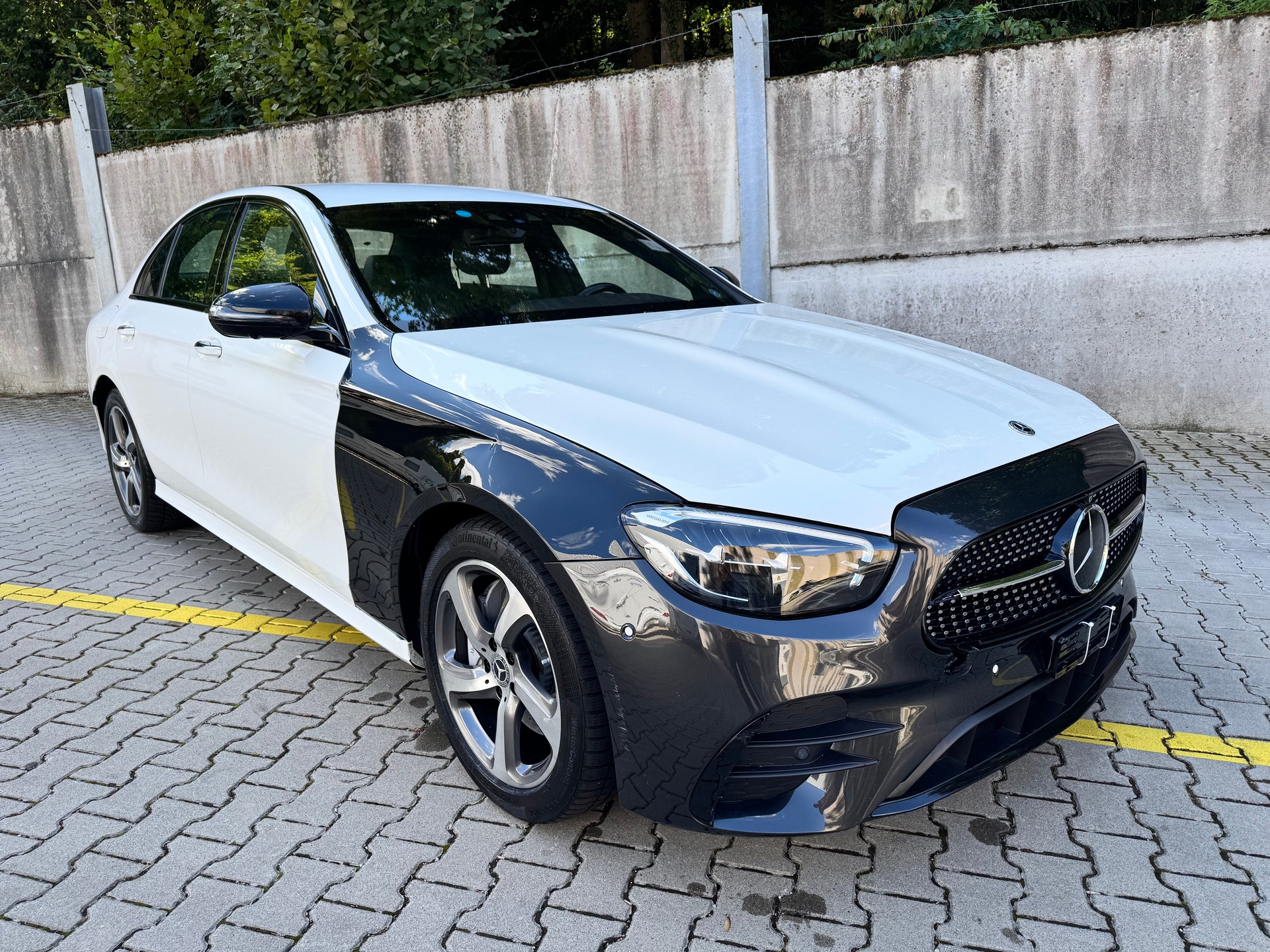 MERCEDES-BENZ E 220 d 4Matic AMG Line 9G-Tronic-image-7