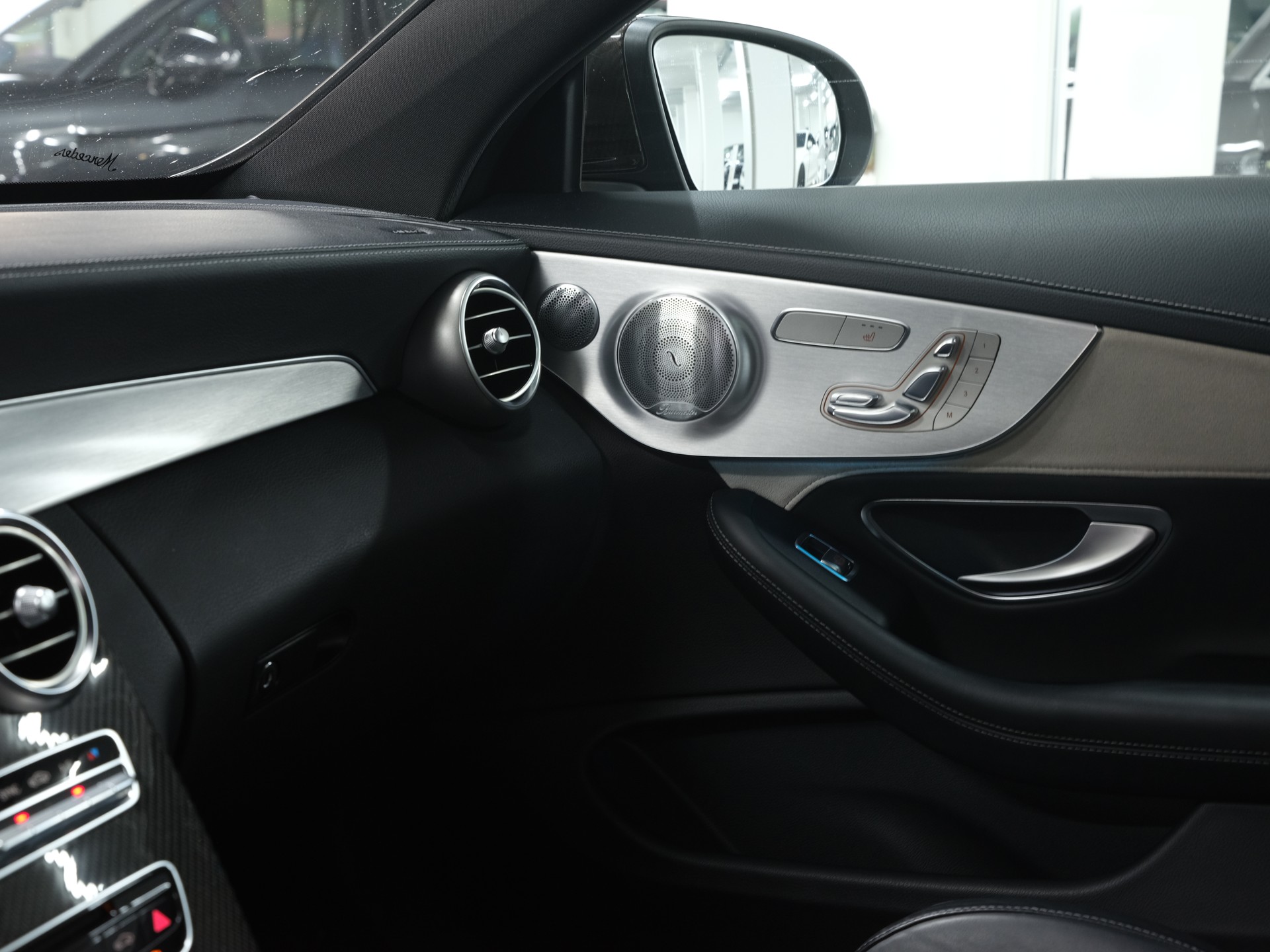 MERCEDES-BENZ C 63 S AMG Edition 1 Speedshift *Akrapovic* *Burmester* *Panorama*-image-27