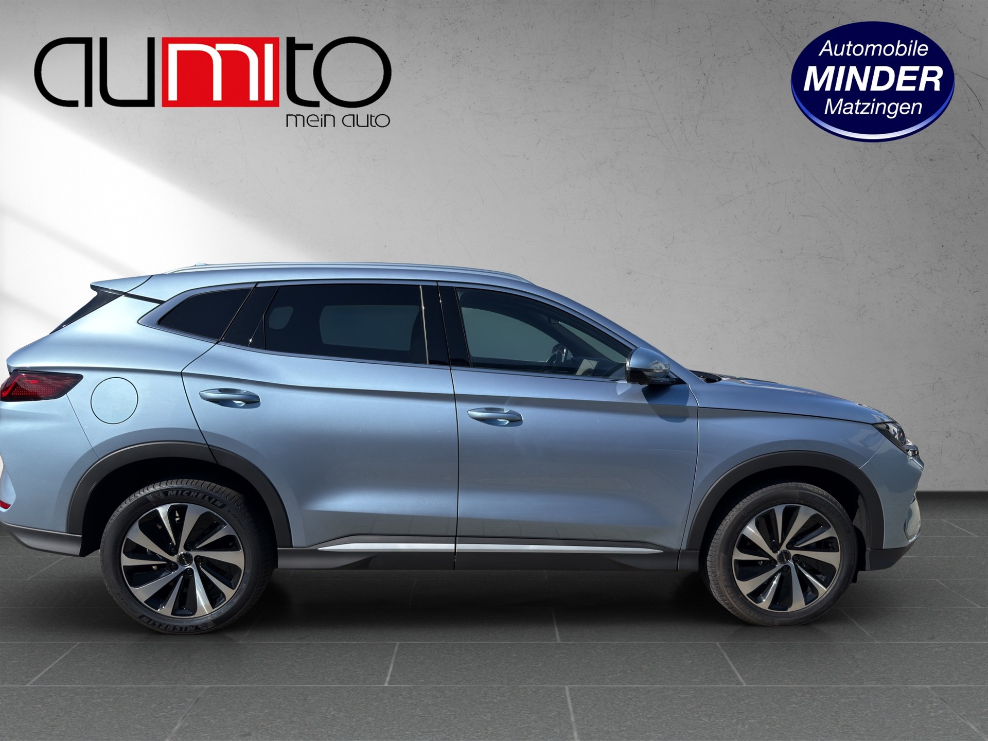 BYD Seal U DM-i Design AWD-image-1