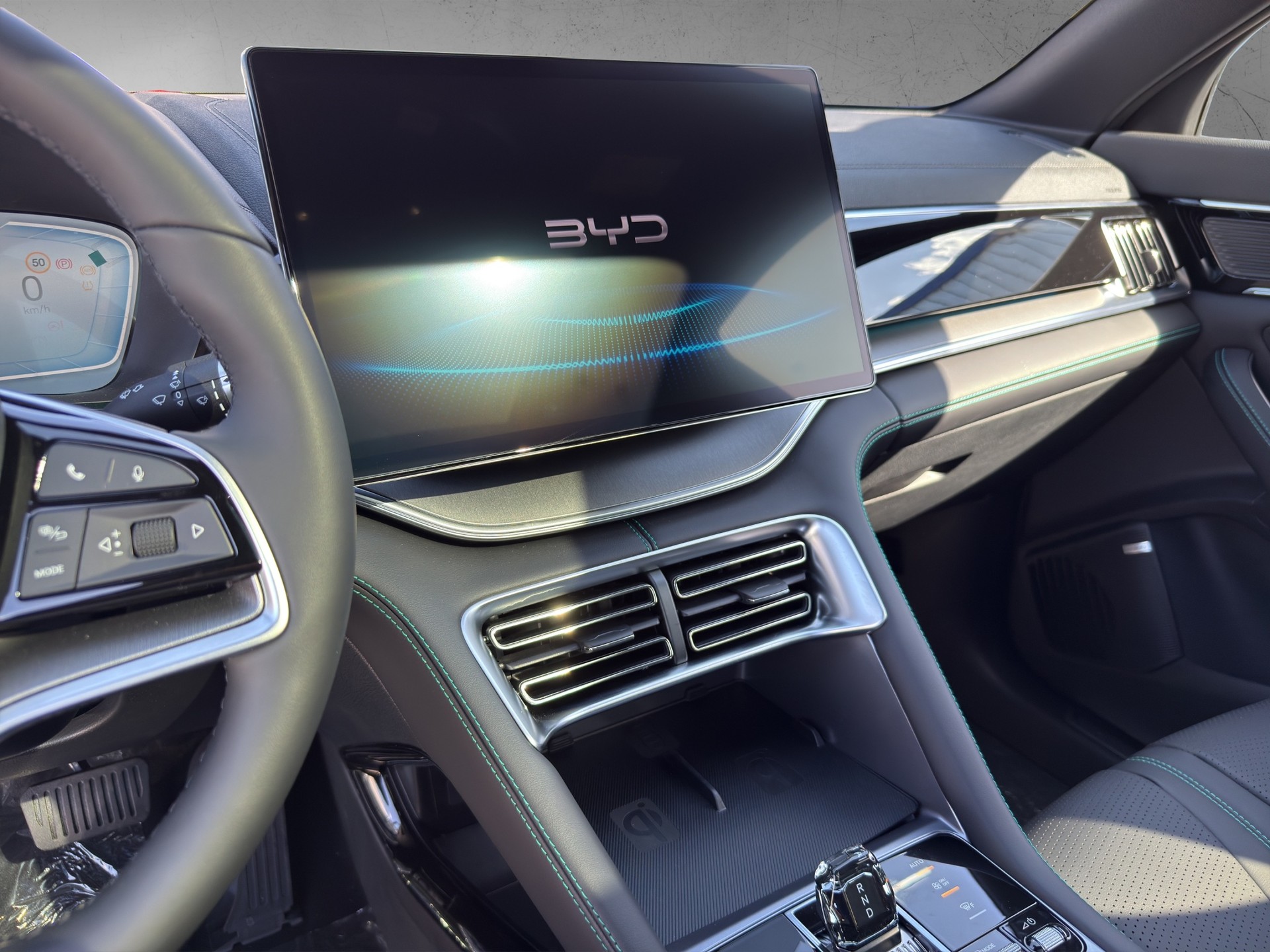 BYD Seal U DM-i Design AWD-image-7