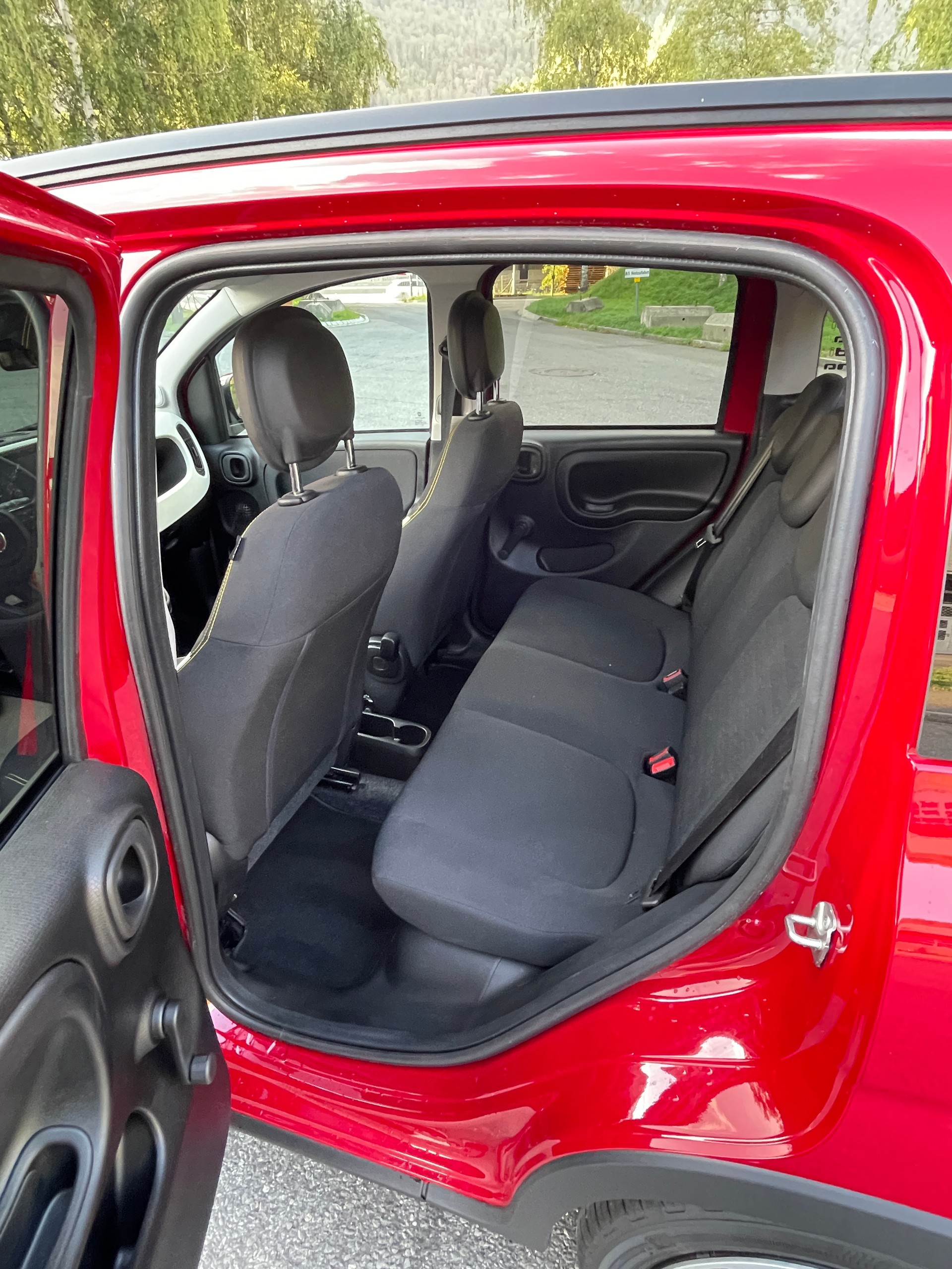 FIAT PANDINA 1.0 Hybrid Cross-image-5