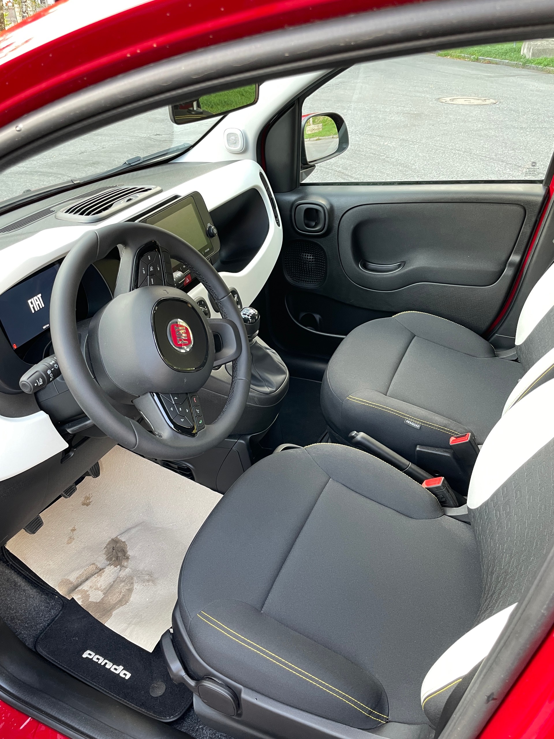 FIAT PANDINA 1.0 Hybrid Cross-image-4