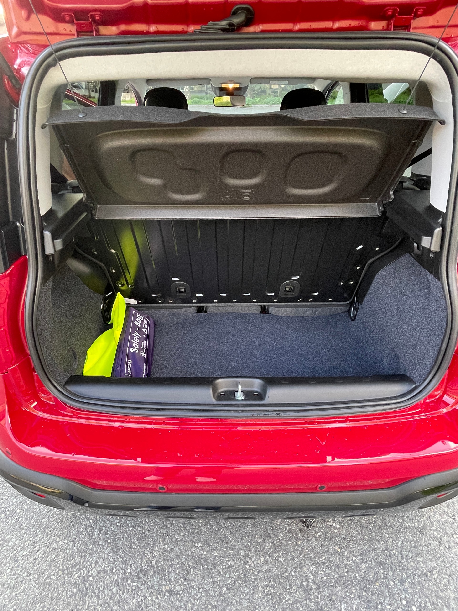 FIAT PANDINA 1.0 Hybrid Cross-image-9
