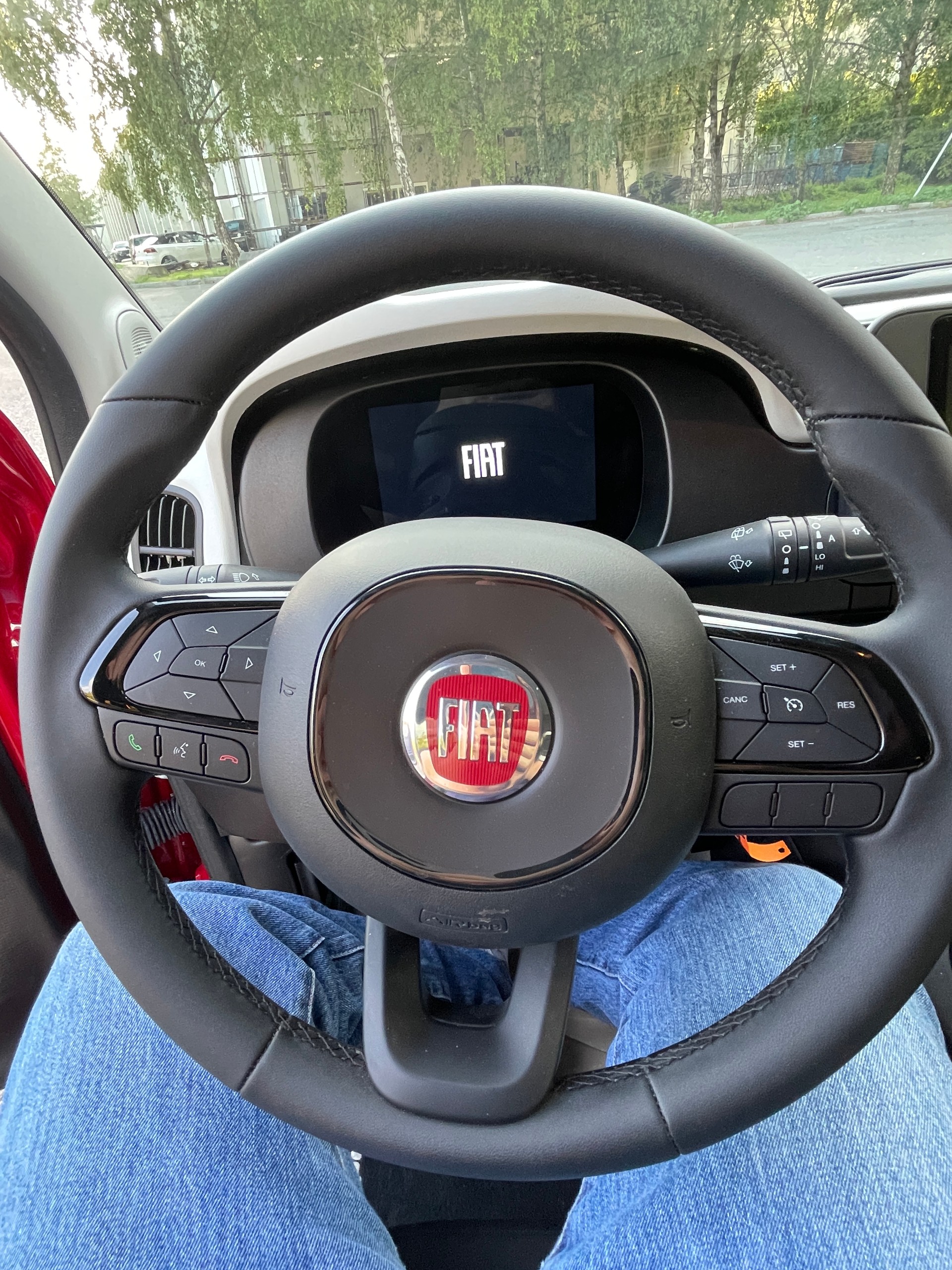 FIAT PANDINA 1.0 Hybrid Cross-image-8