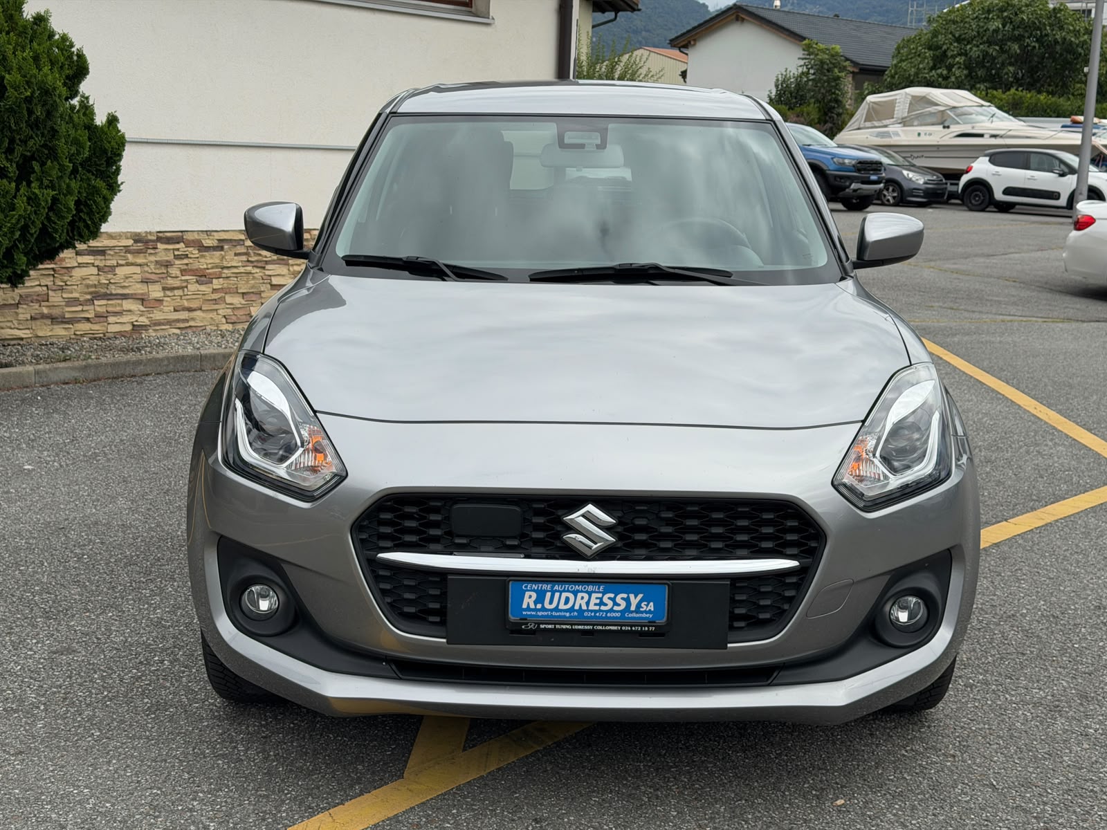 SUZUKI Swift 1.2 Compact + 4x4 Hybrid-image-7