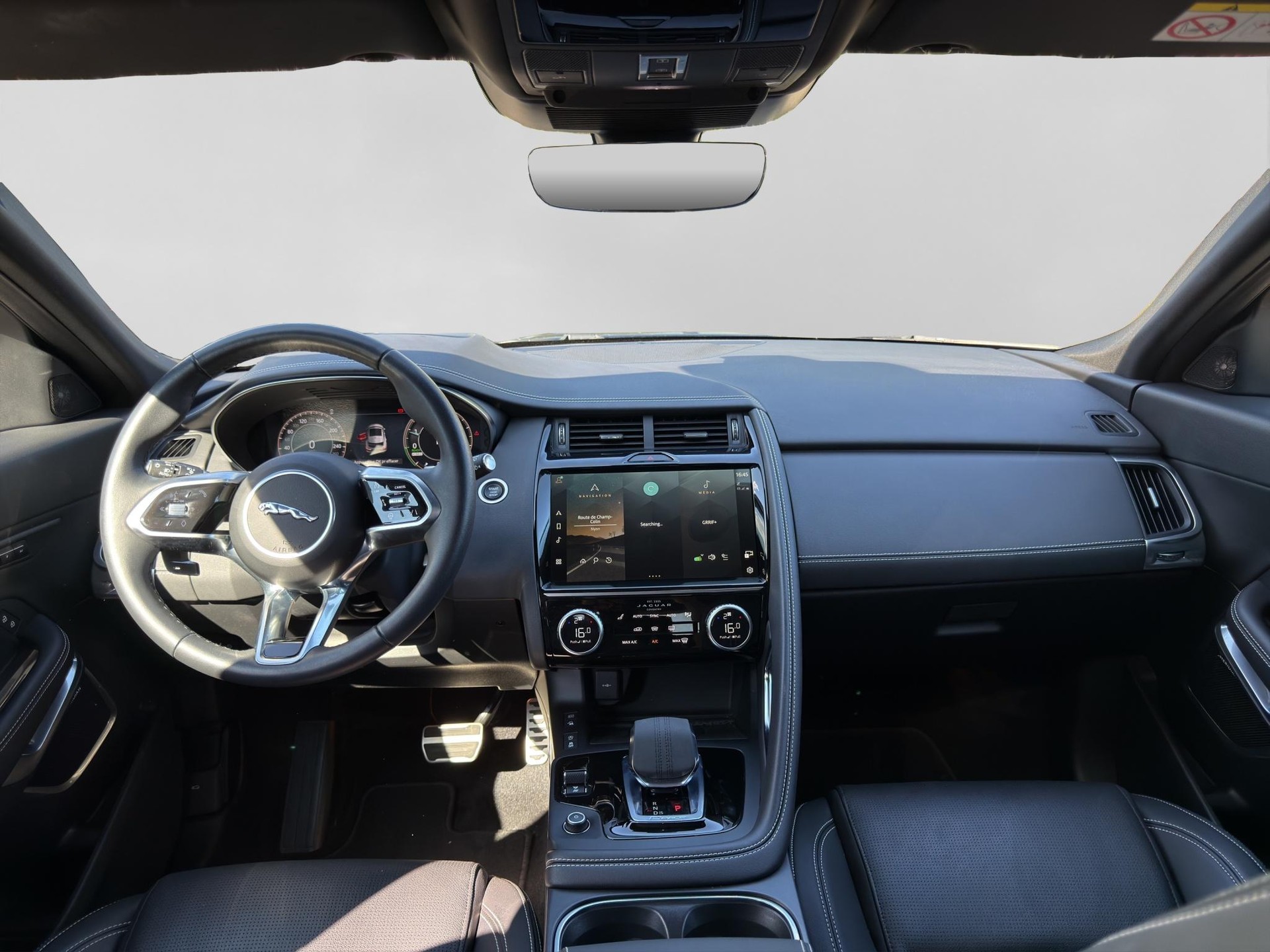 JAGUAR E-Pace 1.5 T 300e R-Dynamic SE AWD-image-7