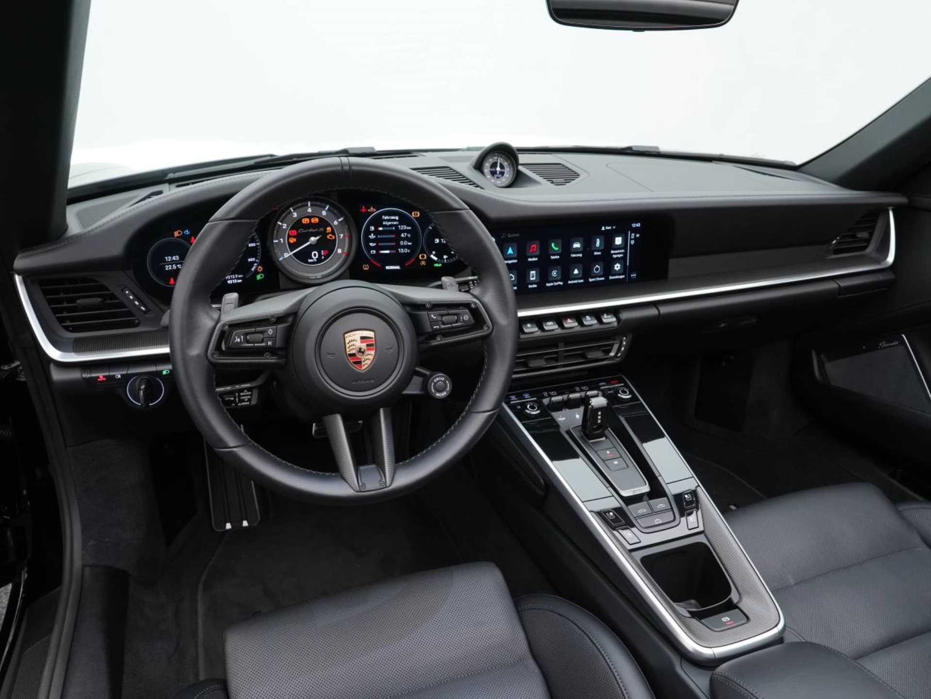 PORSCHE 911 Turbo S Cabriolet-image-14