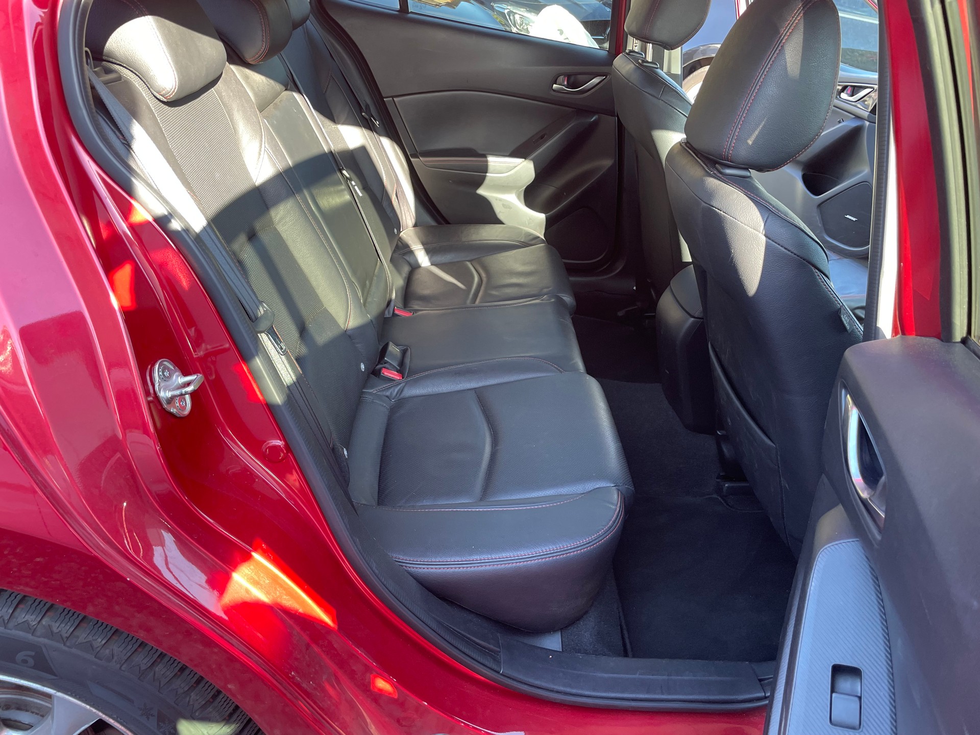 MAZDA 3 2.2 16V CD Revolution Activematic-image-14