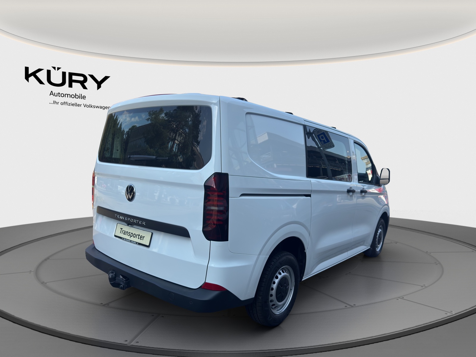 VW Transporter 2.0 TDI-image-4