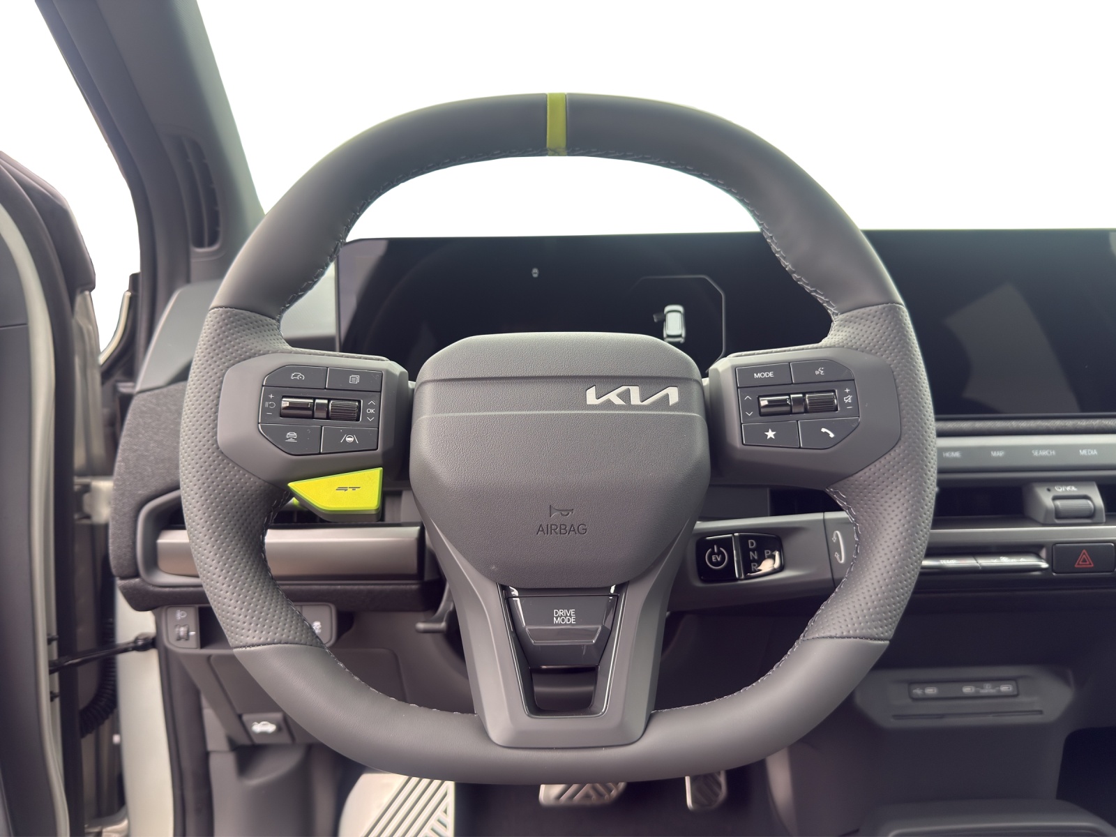 KIA EV3 81 kWh GT 4x4-image-8