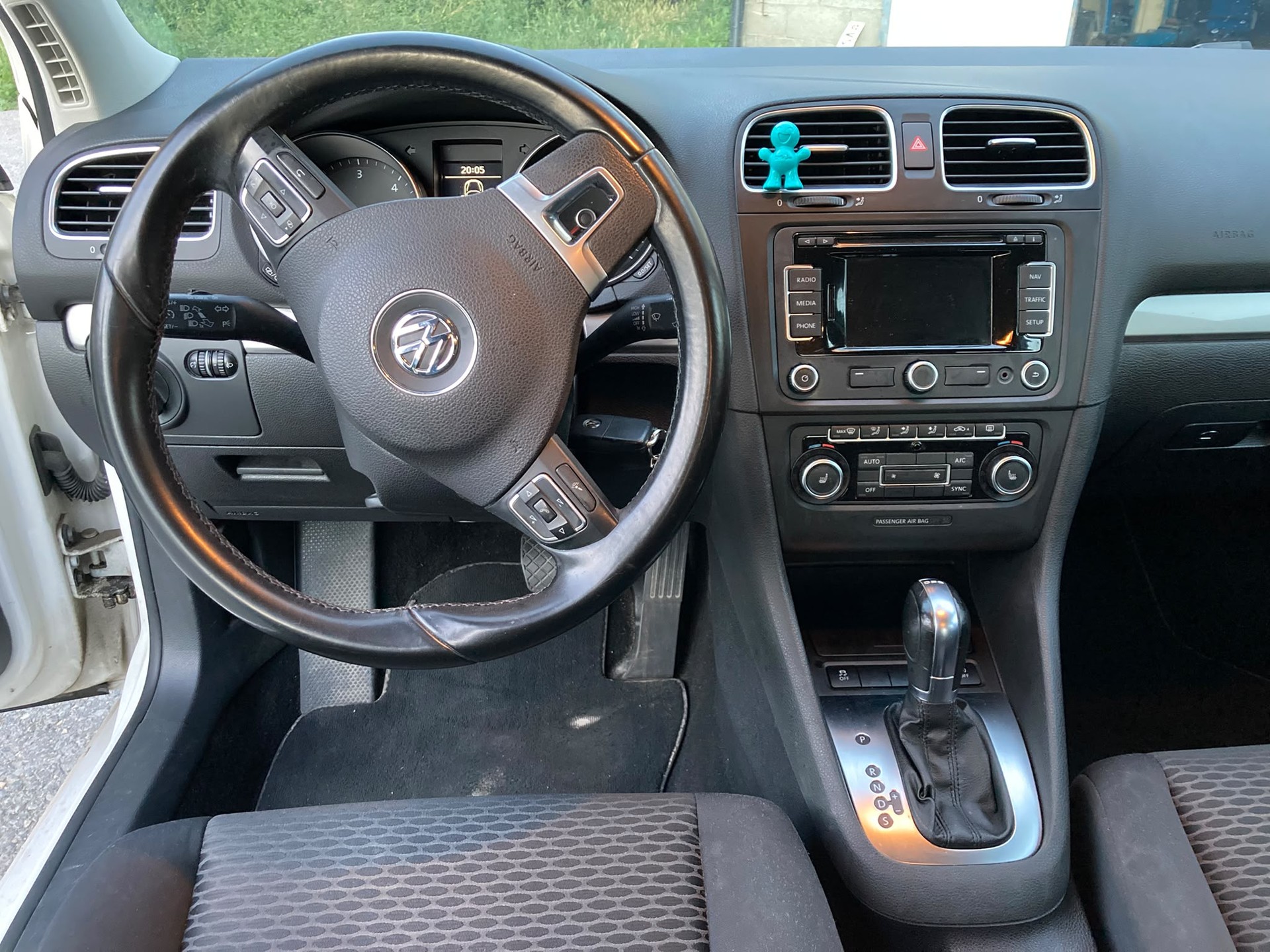 VW 1.6 TDI CR BlueMT Team DSG-image-3