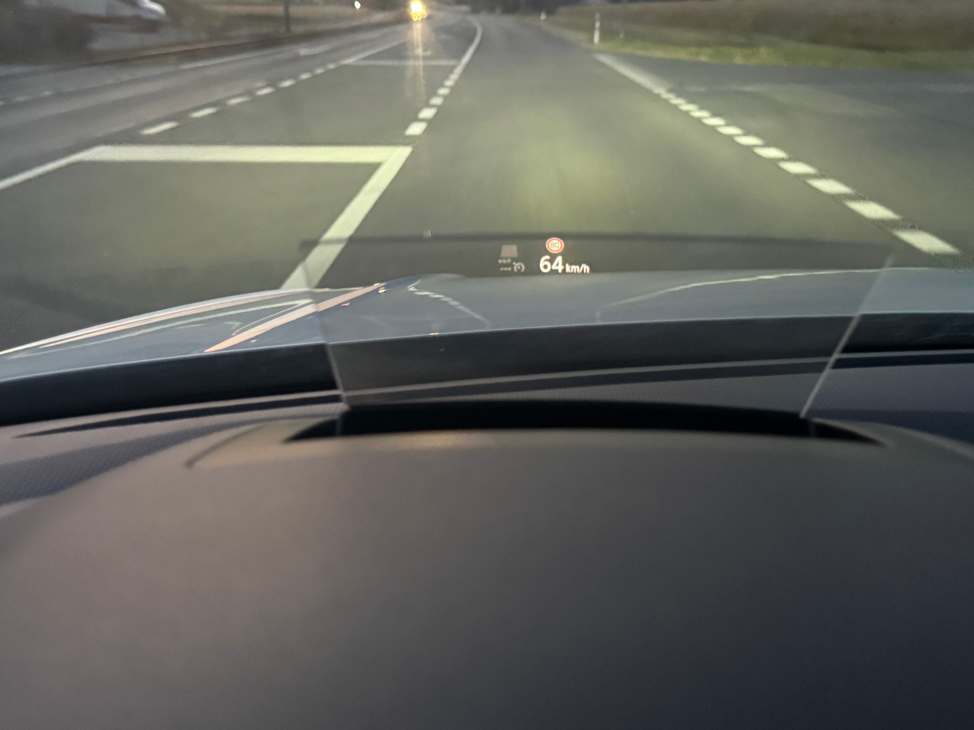 VW Tiguan 2.0 TDI 190-PS SCR Highline 4Motion DSG-image-24