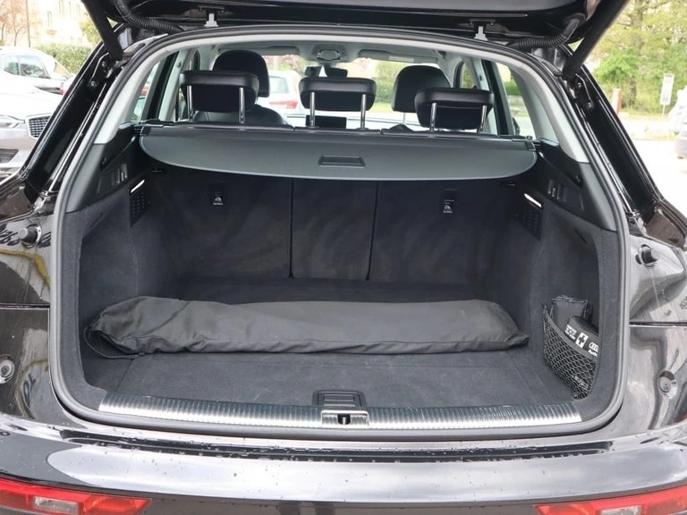 AUDI Q5 2.0 TDI design quattro S-tronic** Voll-Leder Ausstattung ** Neues Modell ** G.Navi ** Frisch ab MFK **-image-6